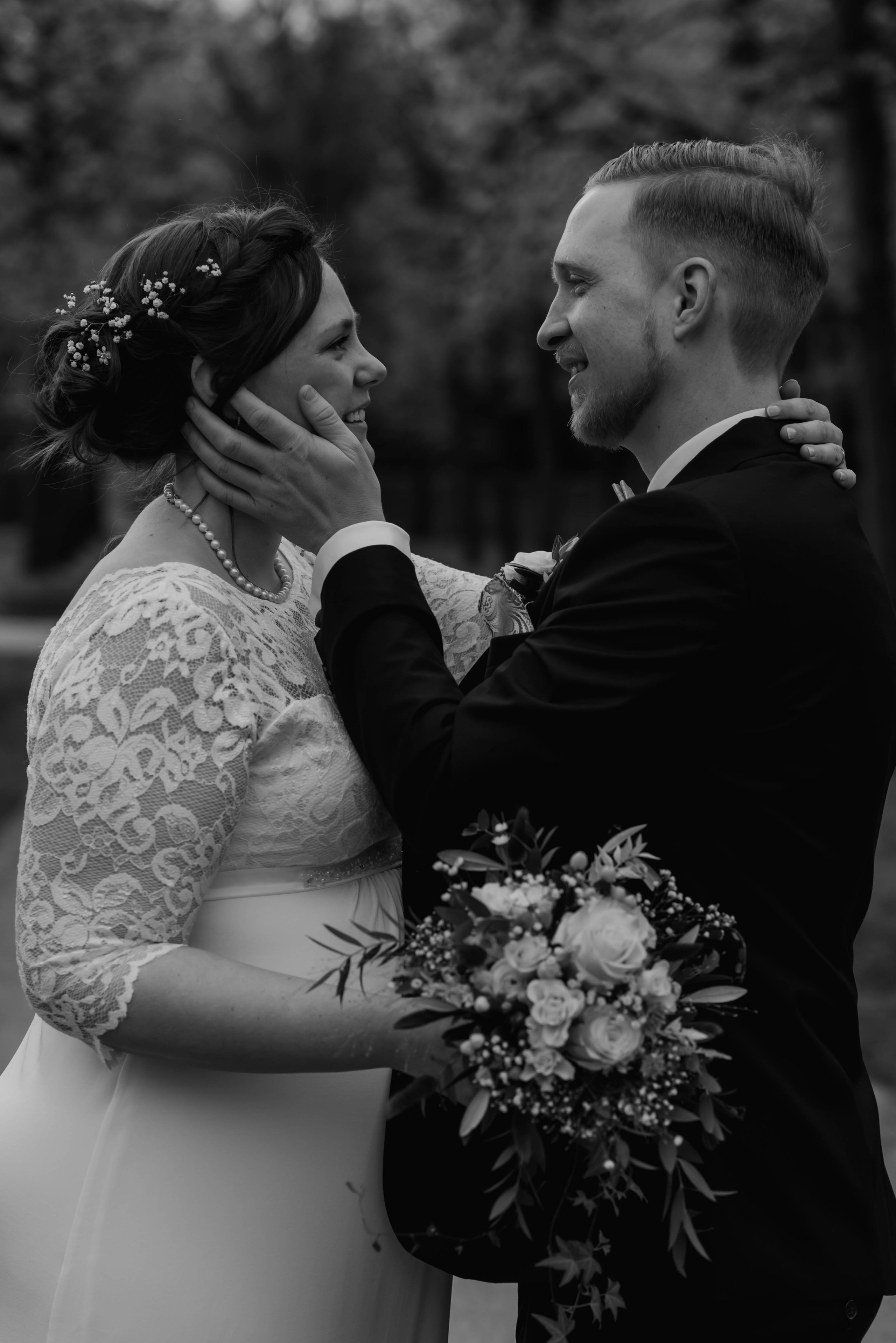 PRE-WEDDING IN HOFGARTEN ANSBACH. Fotografin Ansbach - Paare | Hochzeit | After Wedding