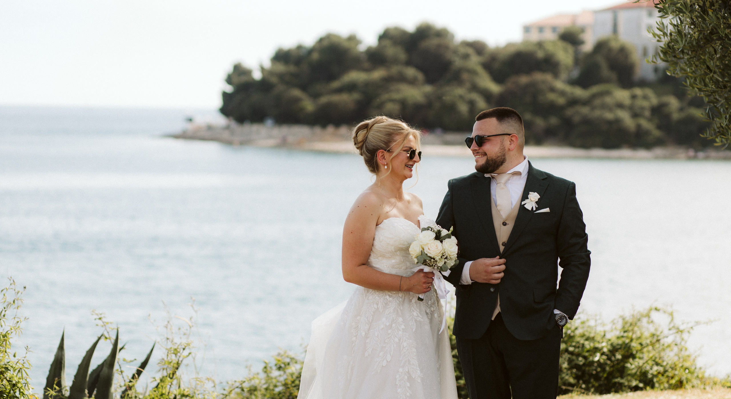 Weddings. Capturedwell