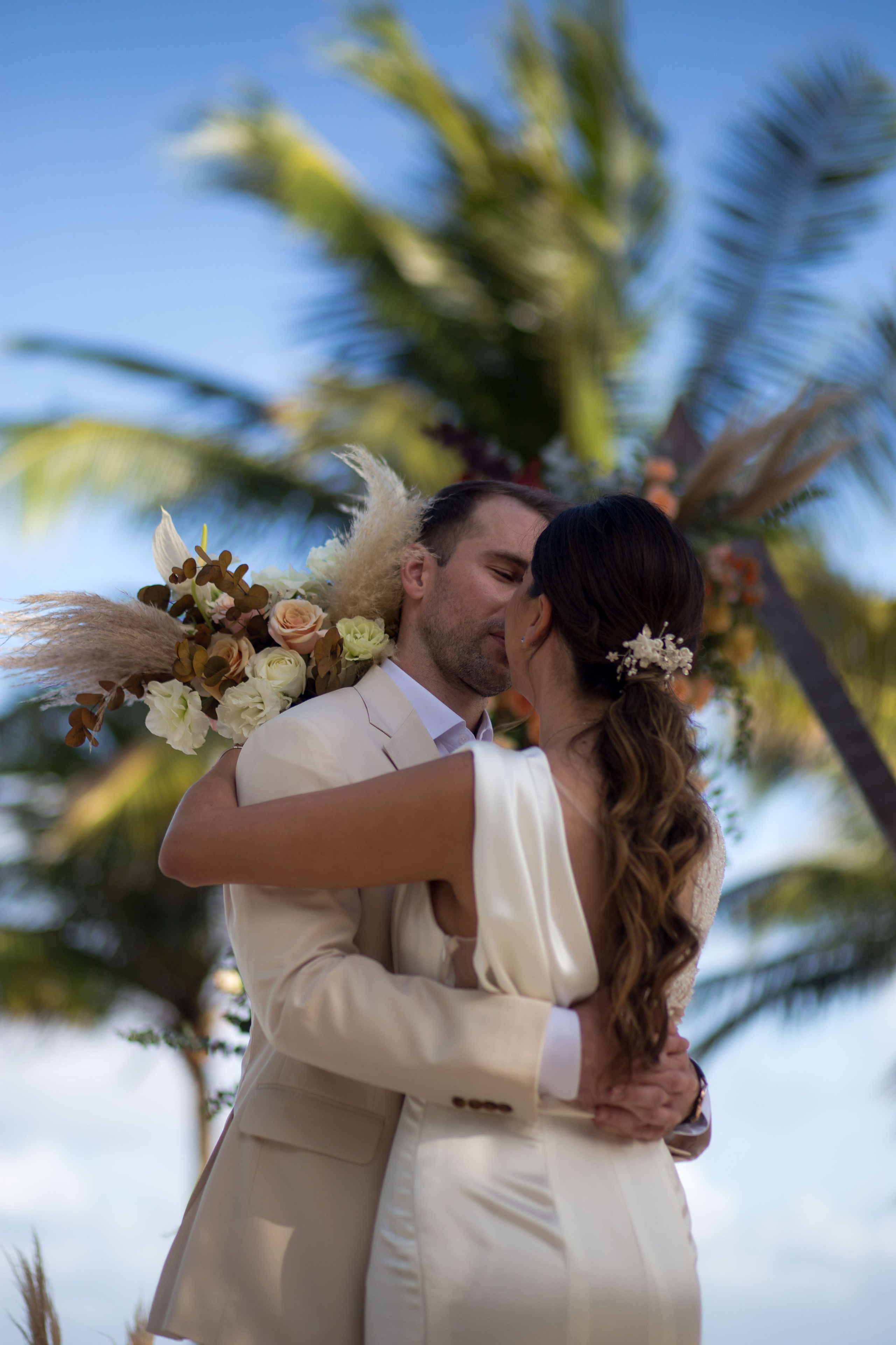 Wedding Photo Cancun. Alfredo Vazquez Wedding Films & Photography | Mexico & Destination Weddings