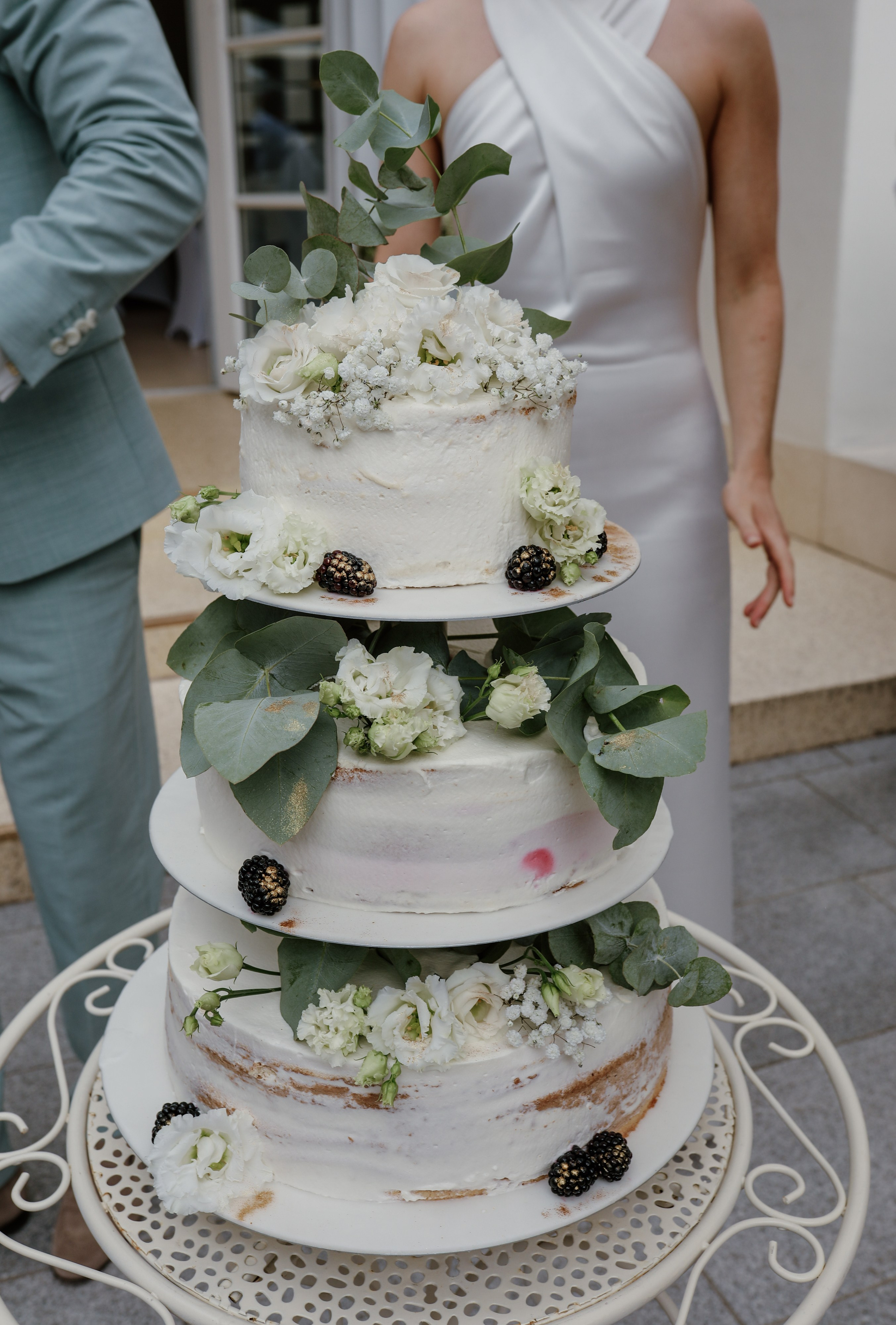 Romantisches Fotoshooting im Garten des Schlösschens Limburgerhof. Hochzeitsfotograf und Familienfotograf in Neustadt an der Weinstraße, Haßloch, Ludwigshafen, Speyer und Landau - Ekaterina Seoud