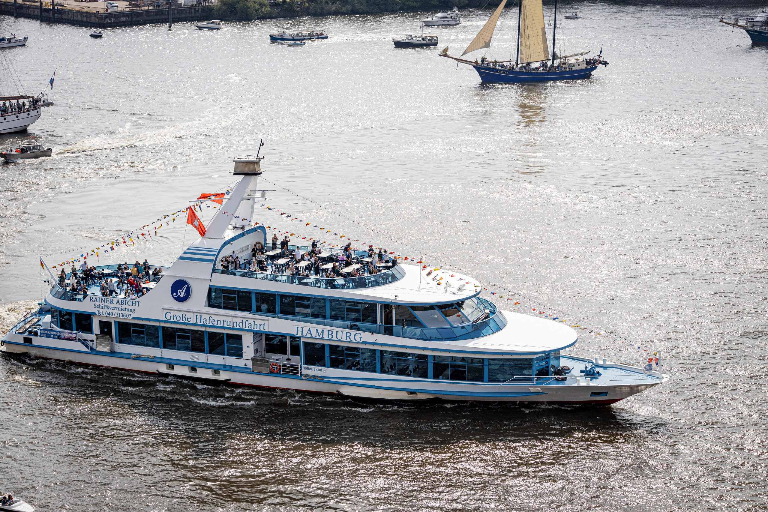 Hafengeburtstag 2024. Фотограф в Германии — Михаэль Барон