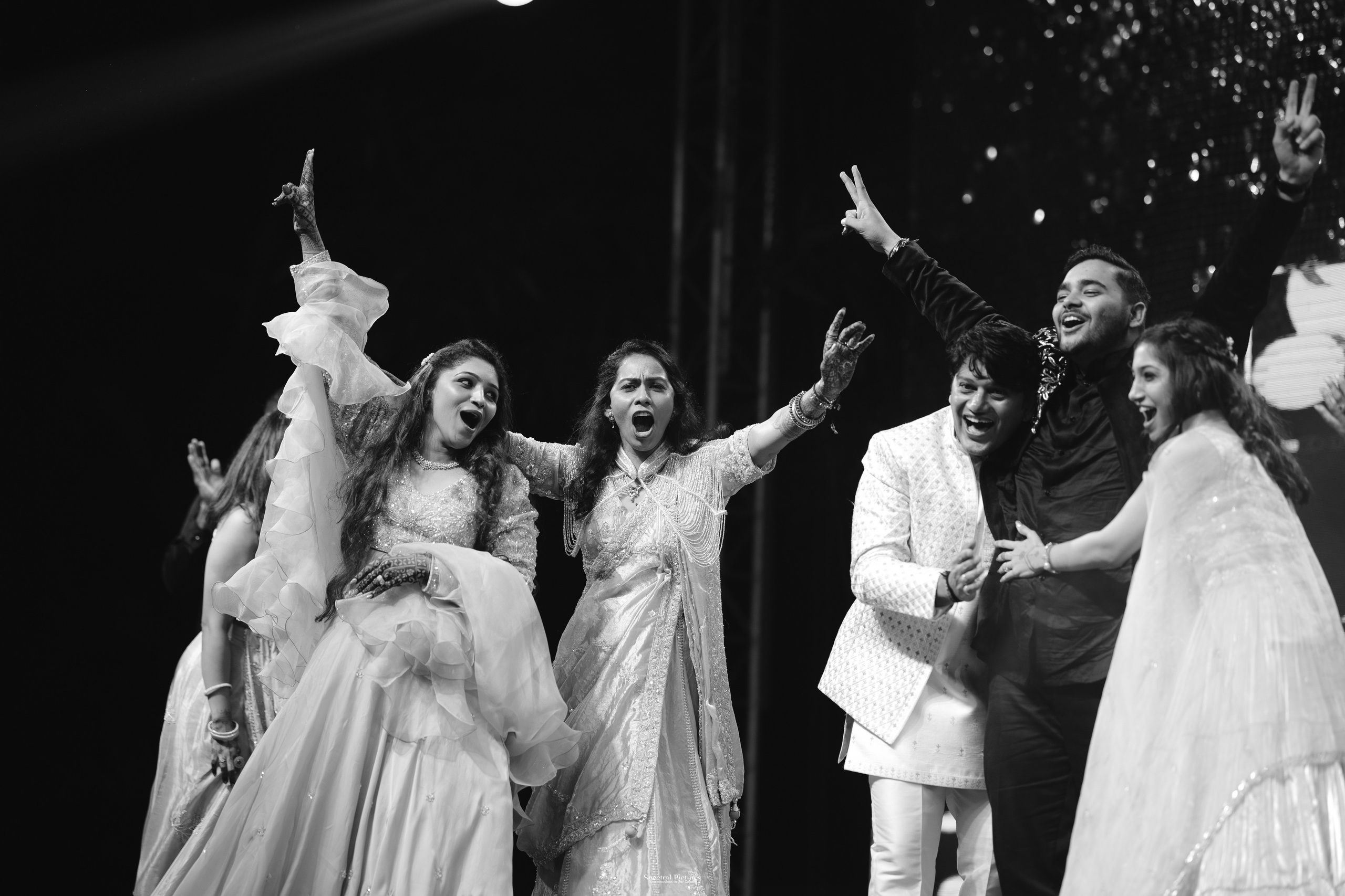 #ADIकीAESHहै