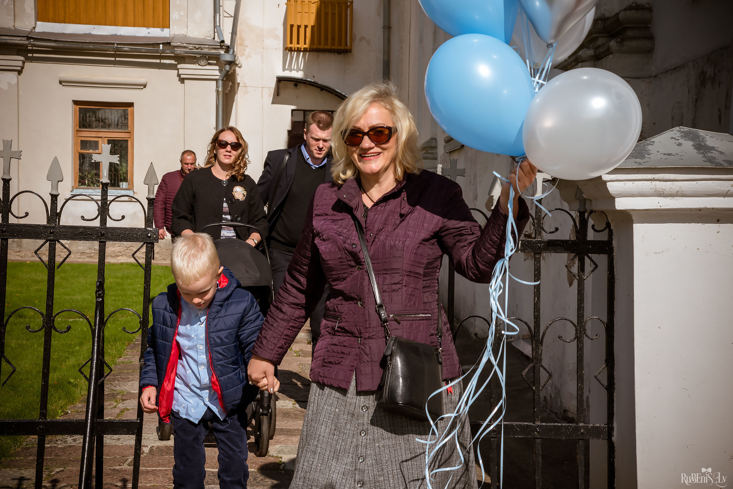 А — Крещение / Анонс. Фотограф Ромуальд Рубенис и Артемий Сташанс