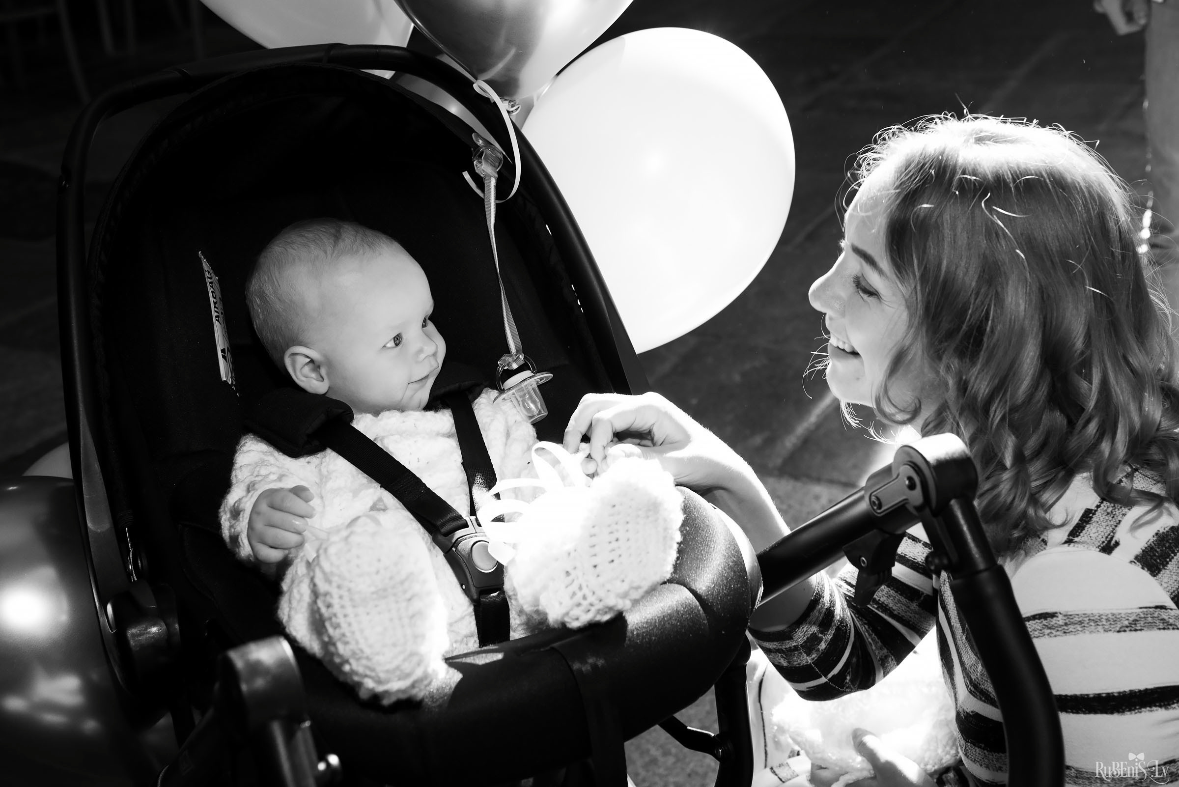 А — Крещение / Анонс. Фотограф Ромуальд Рубенис и Артемий Сташанс