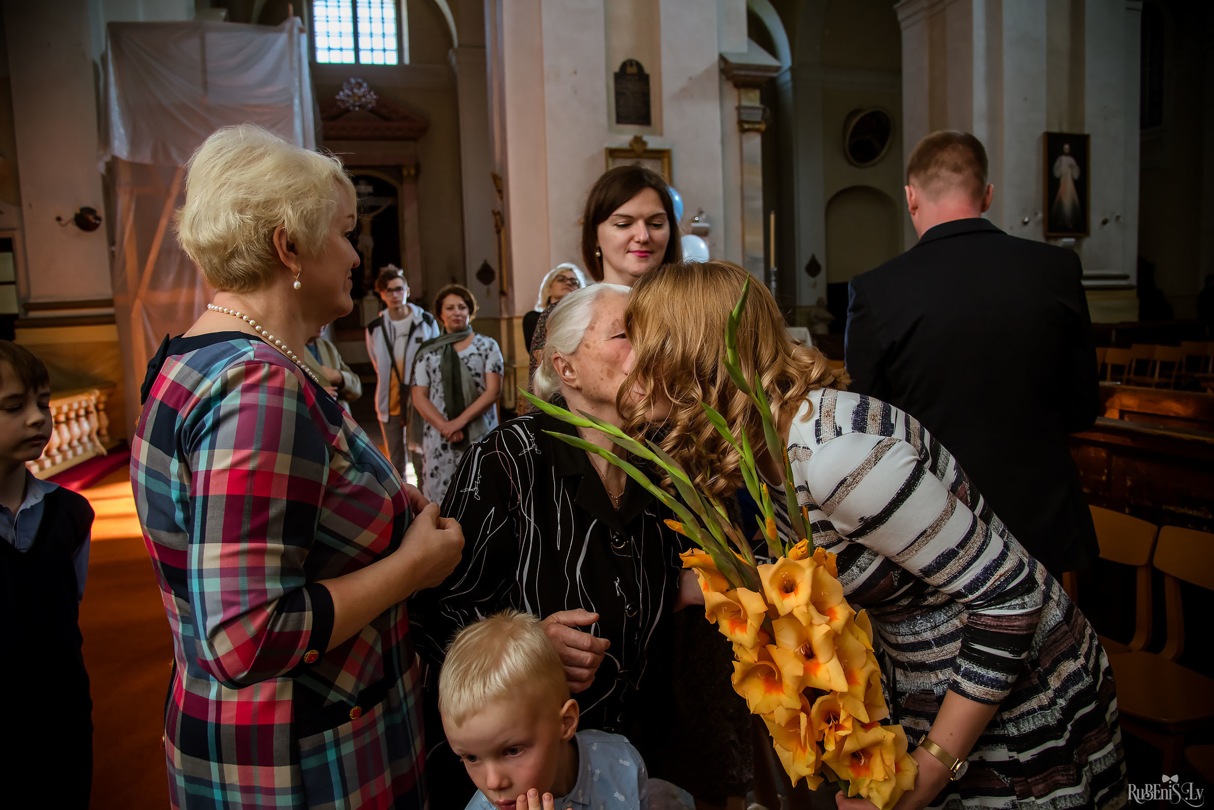 А — Крещение / Анонс. Фотограф Ромуальд Рубенис и Артемий Сташанс