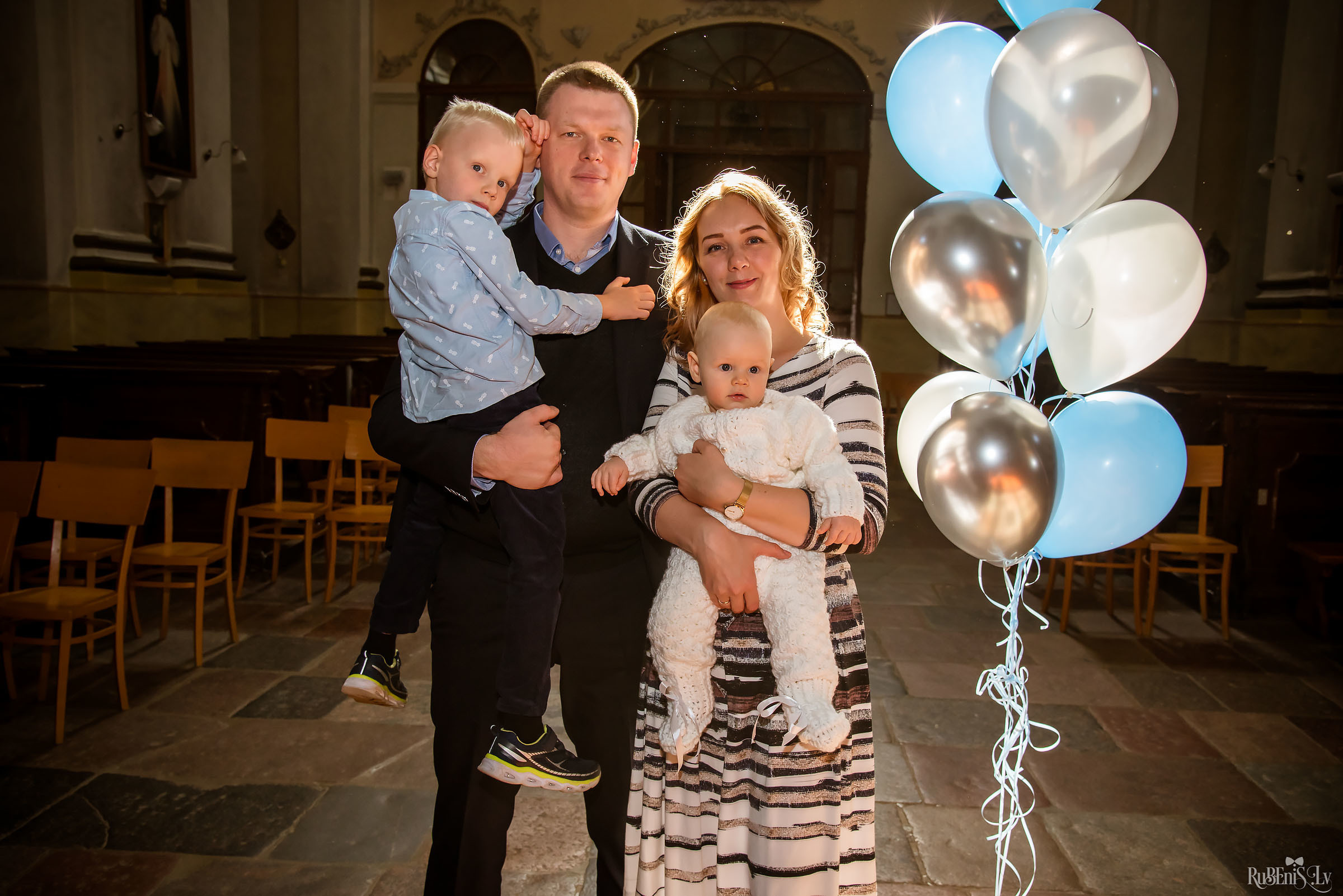 А — Крещение / Анонс. Фотограф Ромуальд Рубенис и Артемий Сташанс