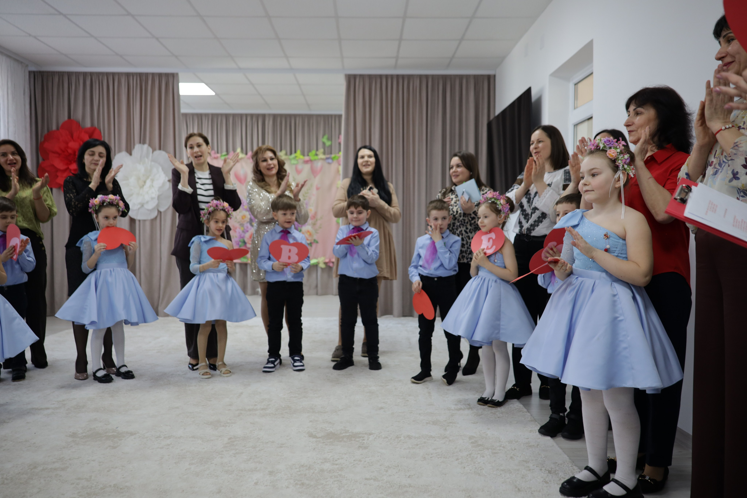 Mama în ochi de copil.... Alika Dia- Fotograf în Republica Moldova, Strășeni