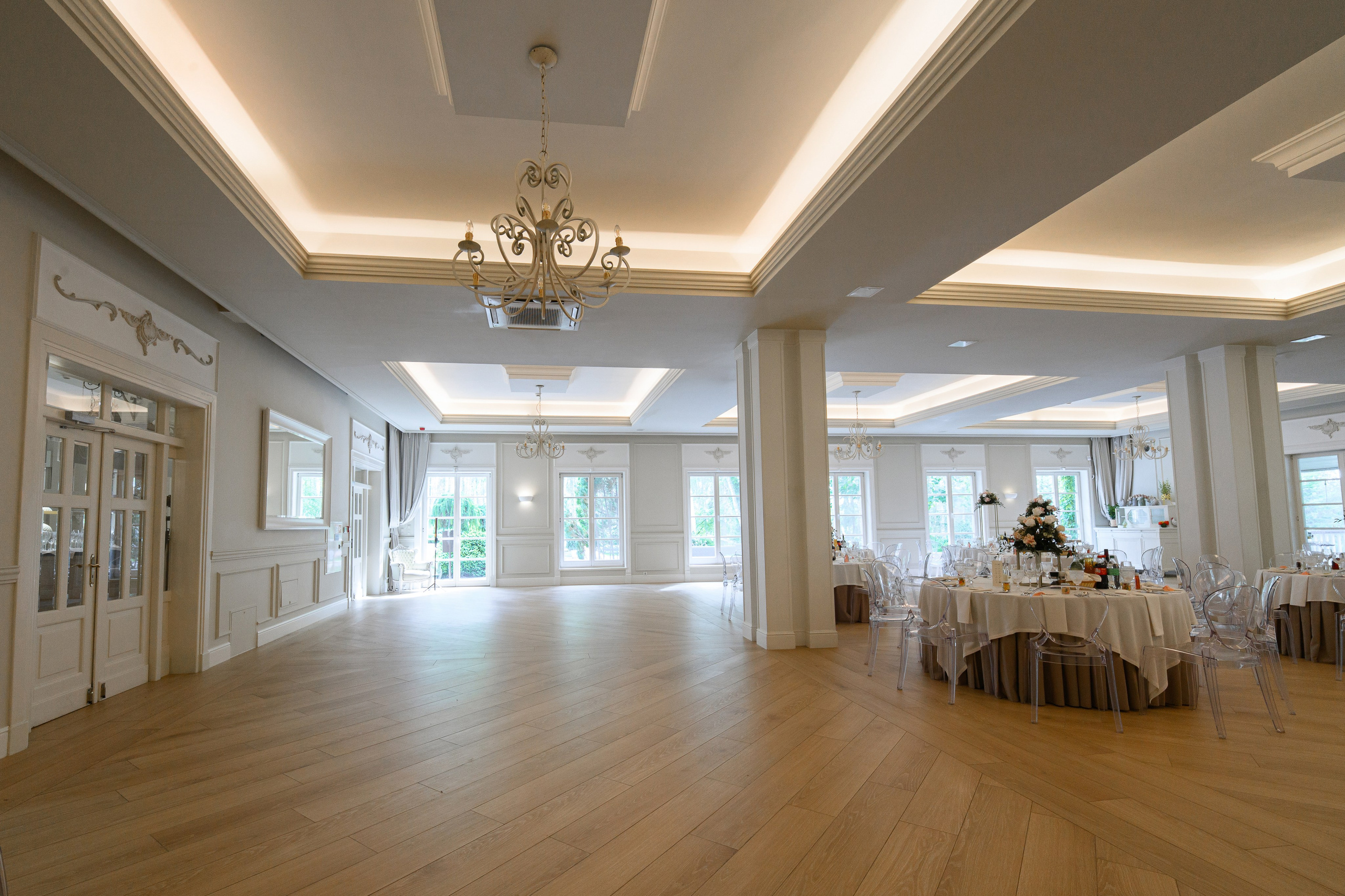 Fotografia wnętrz. Wedding photographer Warsaw and Europe