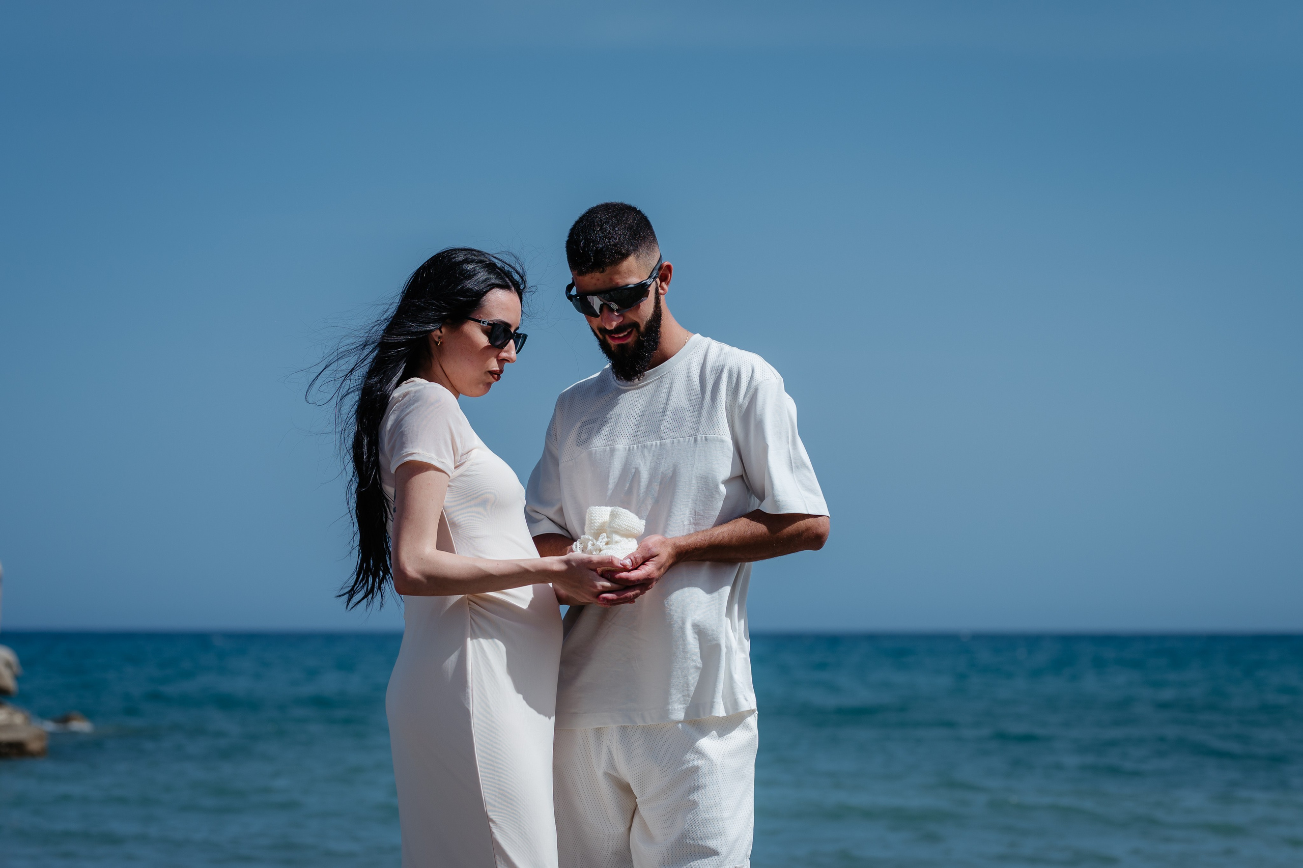 Maternity near the sea. AdrianOltean.wfolio.pro