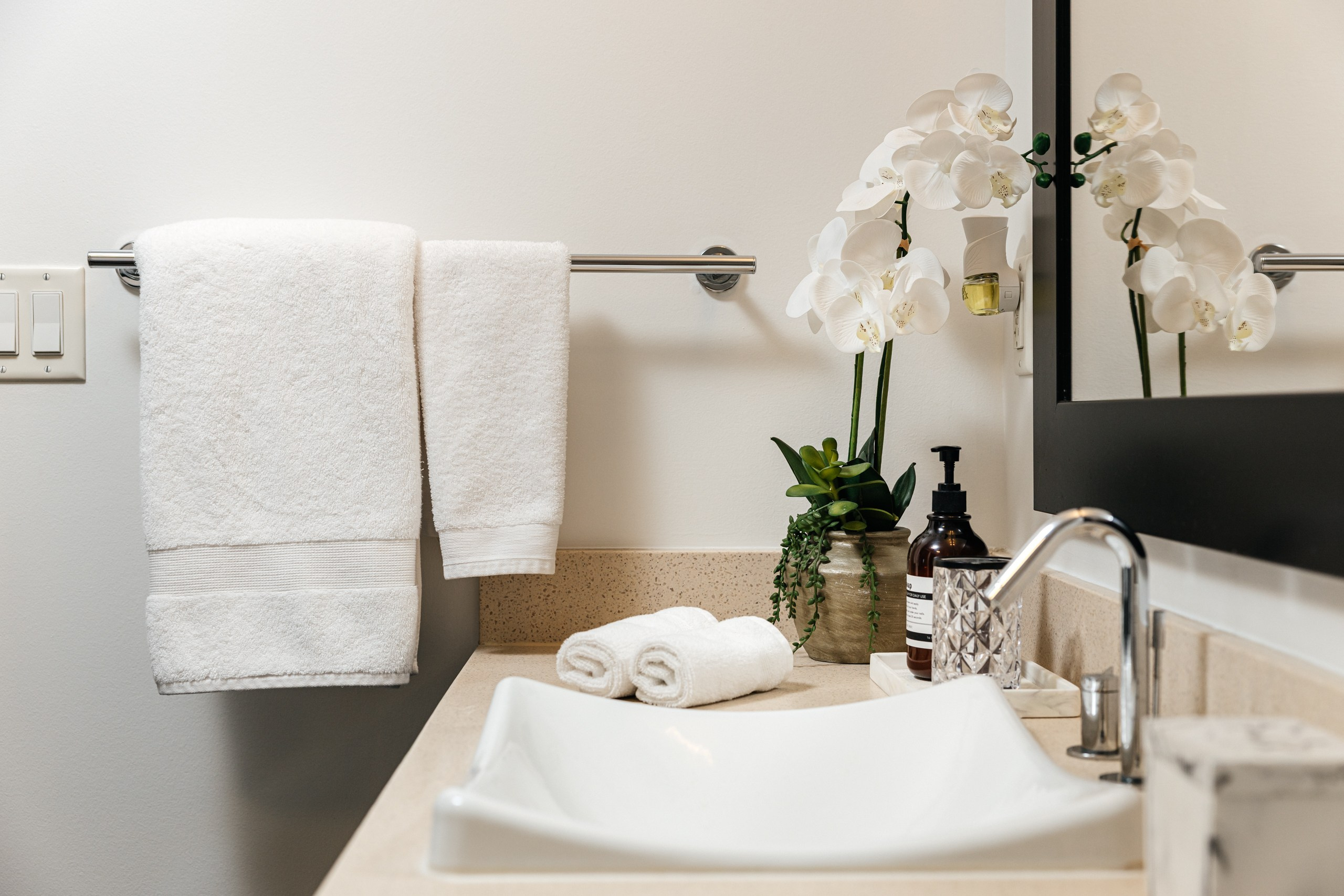 Foamy Apartment. Photographer Andrei White