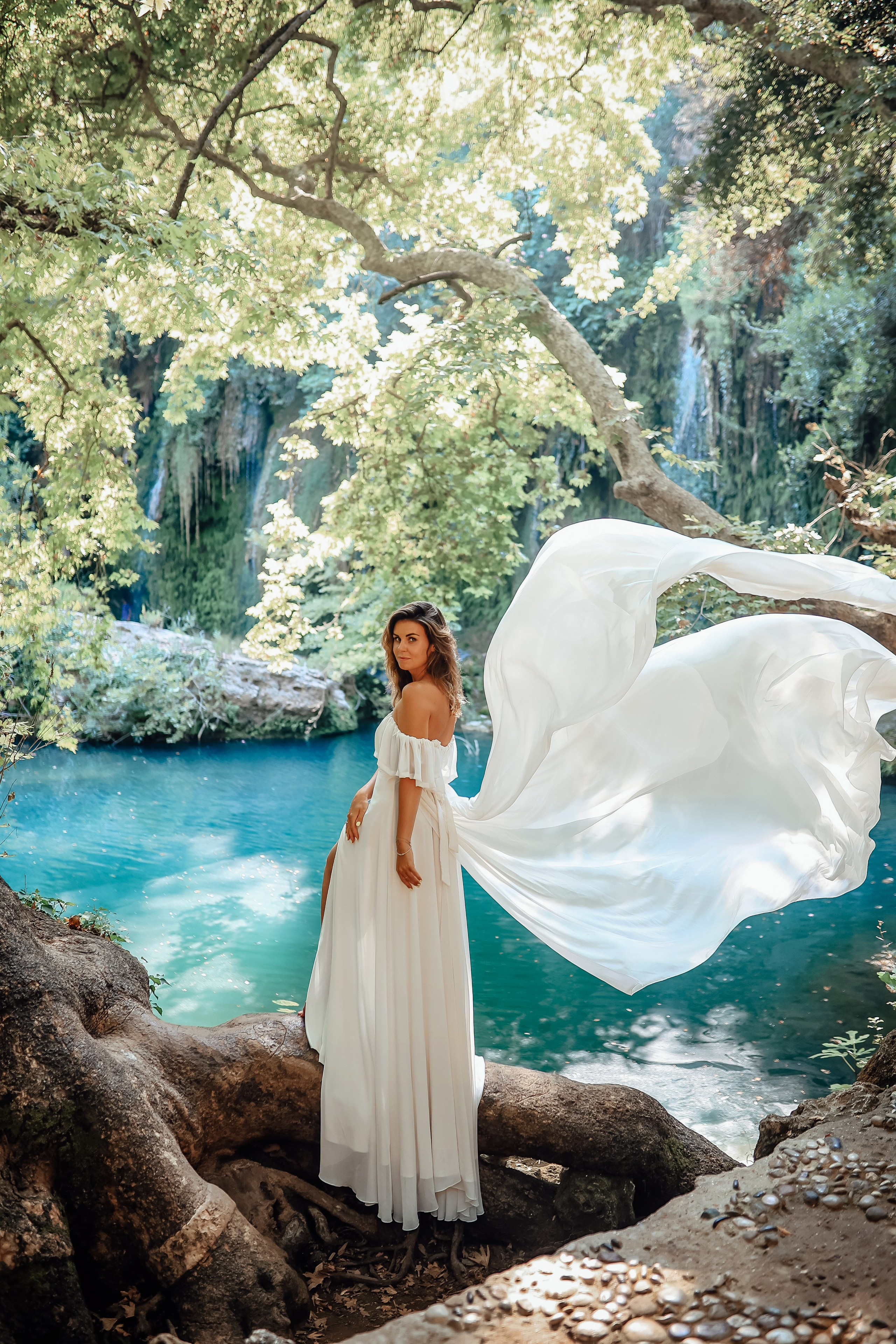 Flying dresses for rent. Photographer in Turkey, Antalya, Kemer, Belek, Side, Kas, Fethiye