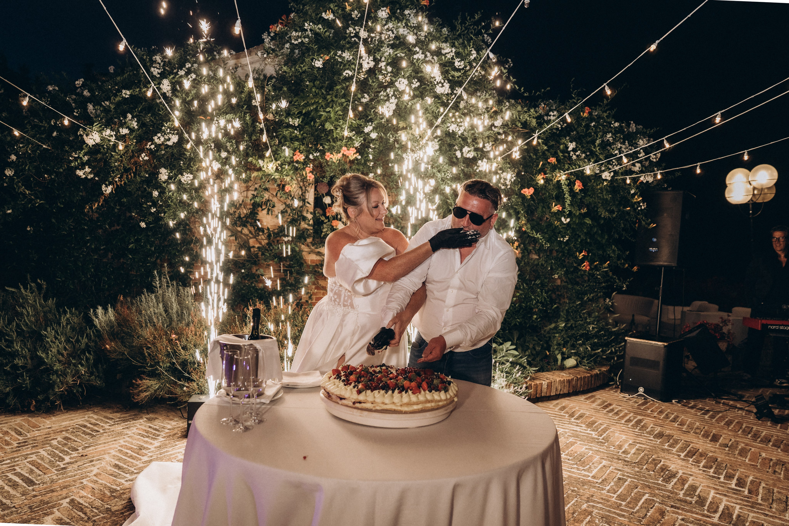 SARAH AND DEAN _VILLA TAMBOLINA. PHOTOGRAPHER IN ITALY