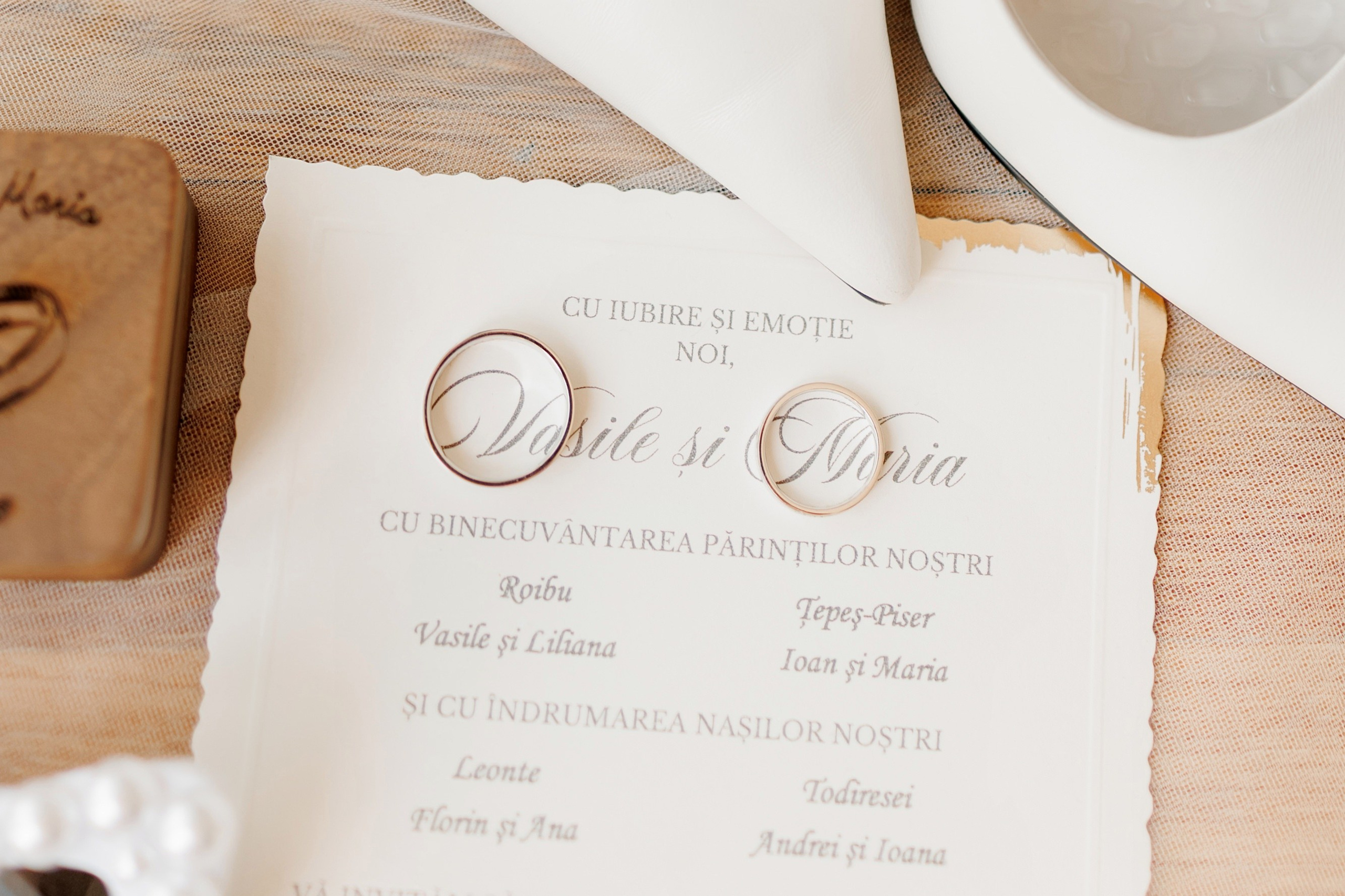 Maria & Vasile. Wedding Photographer, based in Iasi, Romania, but will travel all over the globe to make sure you look amazing in all your wedding photos