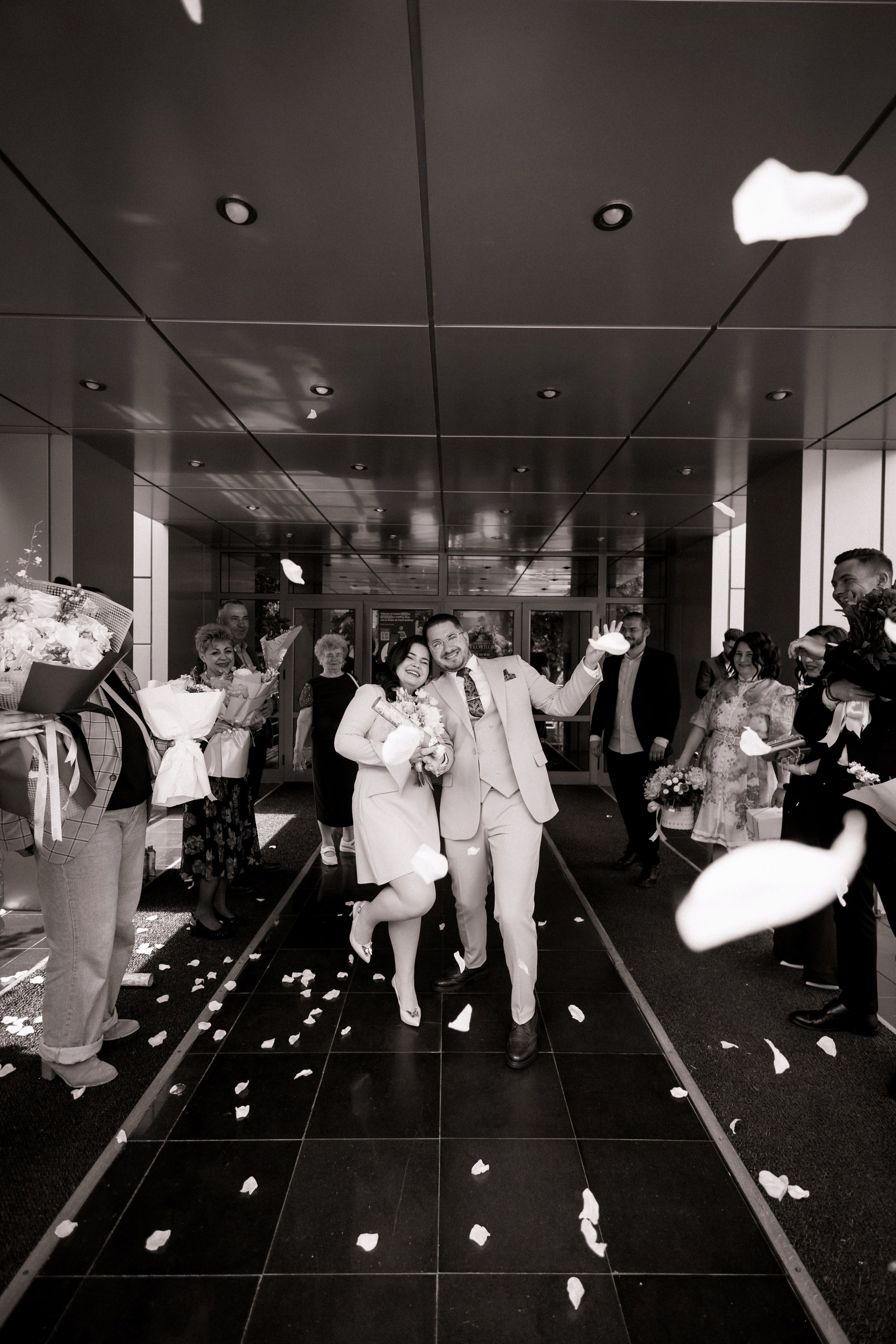 Olivia & Alex. Wedding Photographer, based in Iasi, Romania, but will travel all over the globe to make sure you look amazing in all your wedding photos