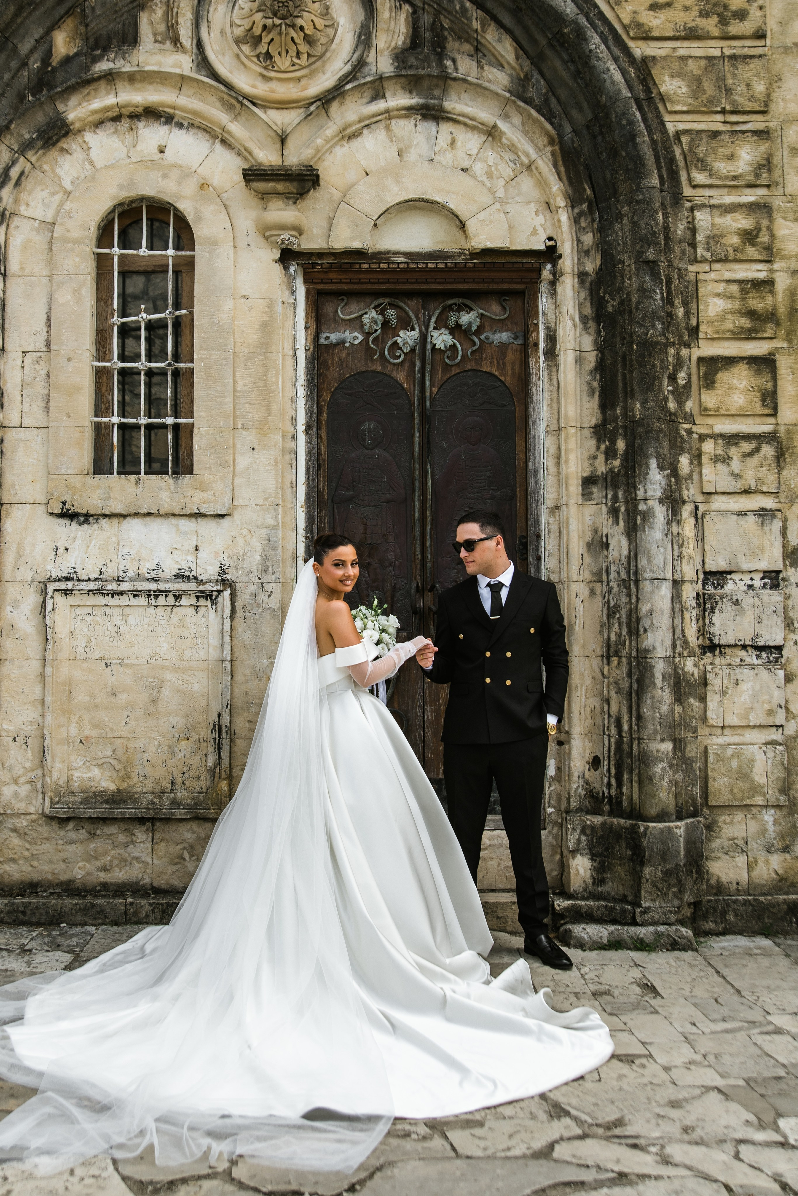 Грузинская свадьба Луки и Нино в Кутаиси. Свадебные фотографы в Грузии, Армении. Макс Коваленко и Лара Татосян. Свадебный видеограф