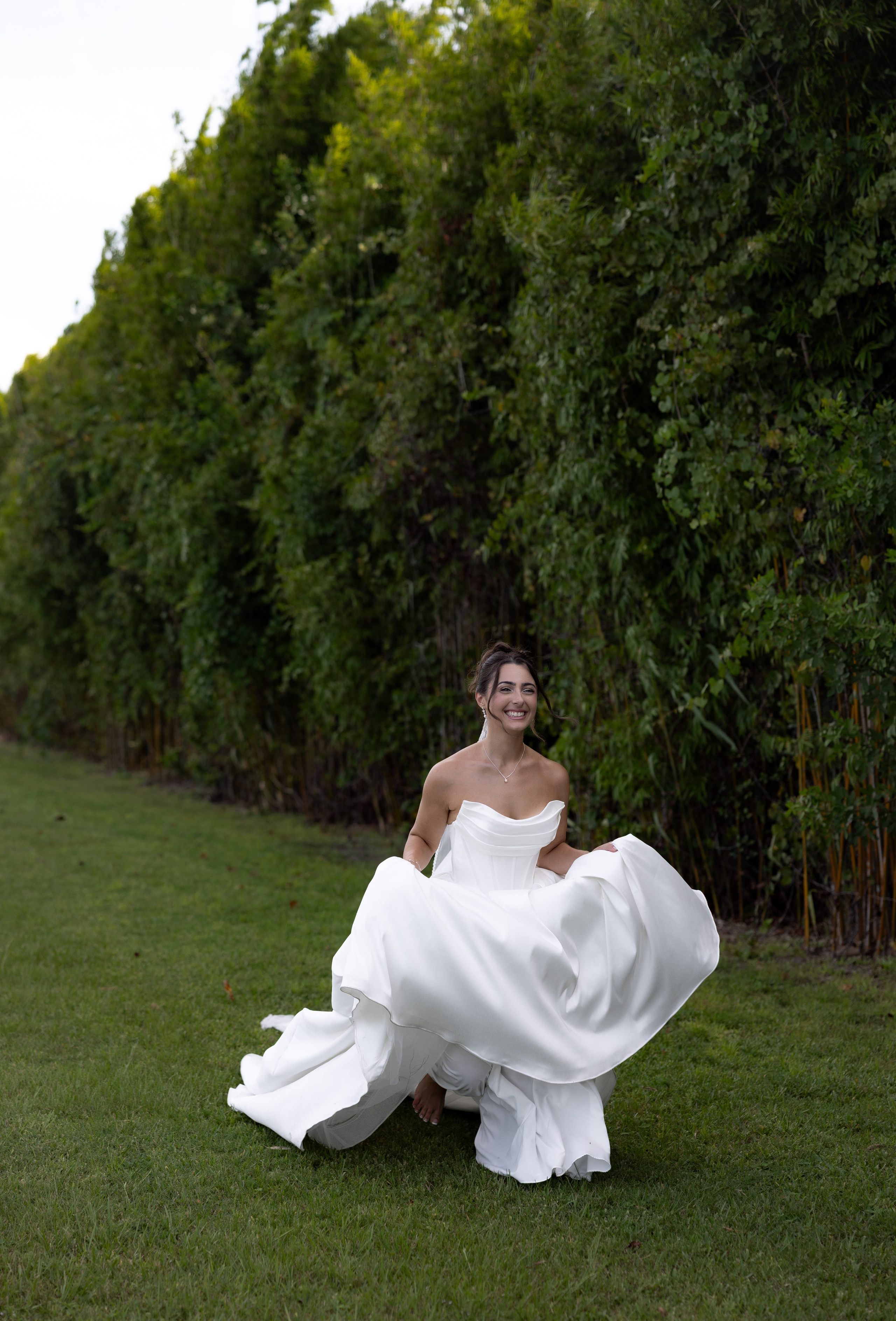 Alexsa and Robert. Ever After Farm Peach. Photographer Anastasia Nagibina