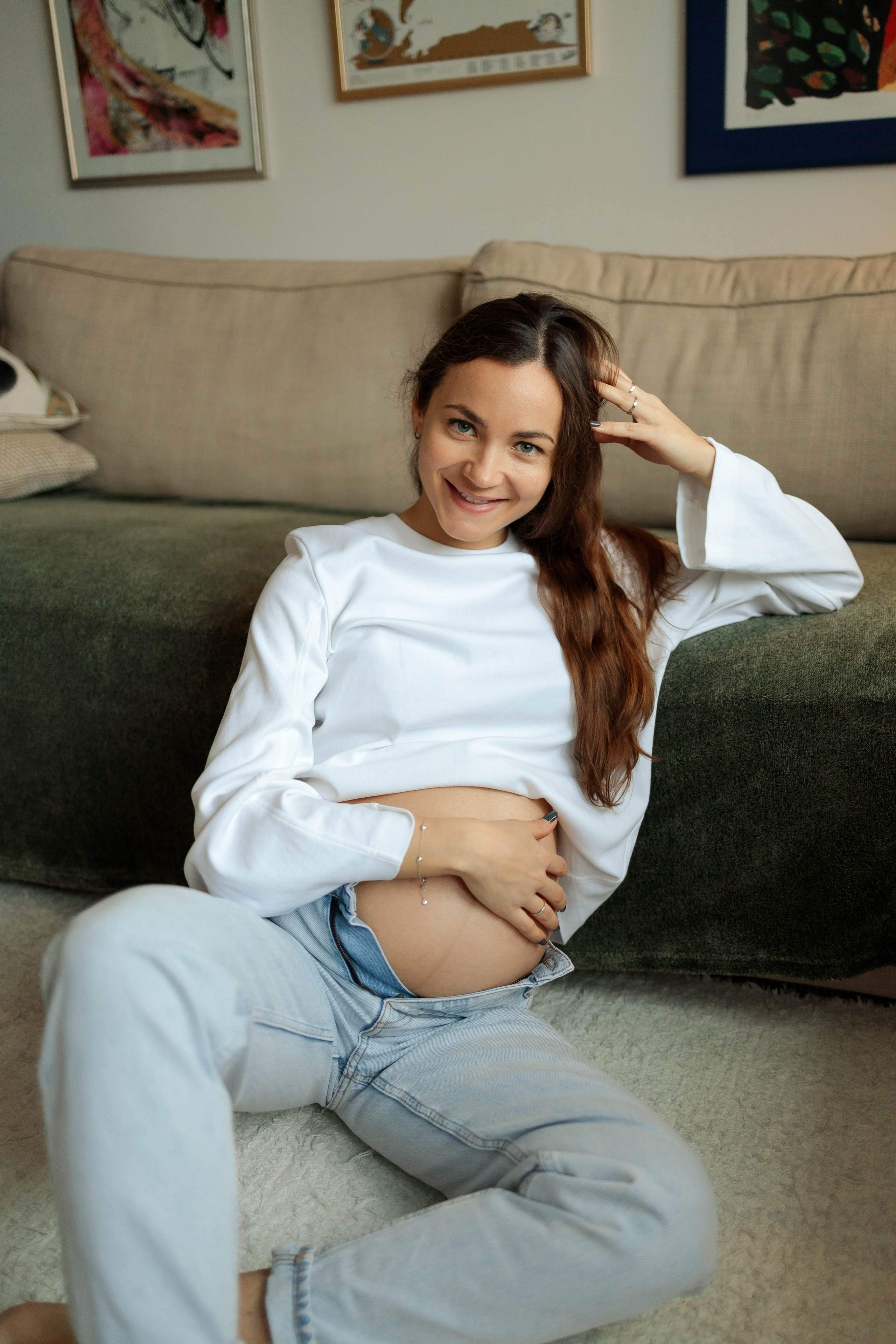 Pregnancy shooting at home. Elena Gorobets. Photographer in Zagreb