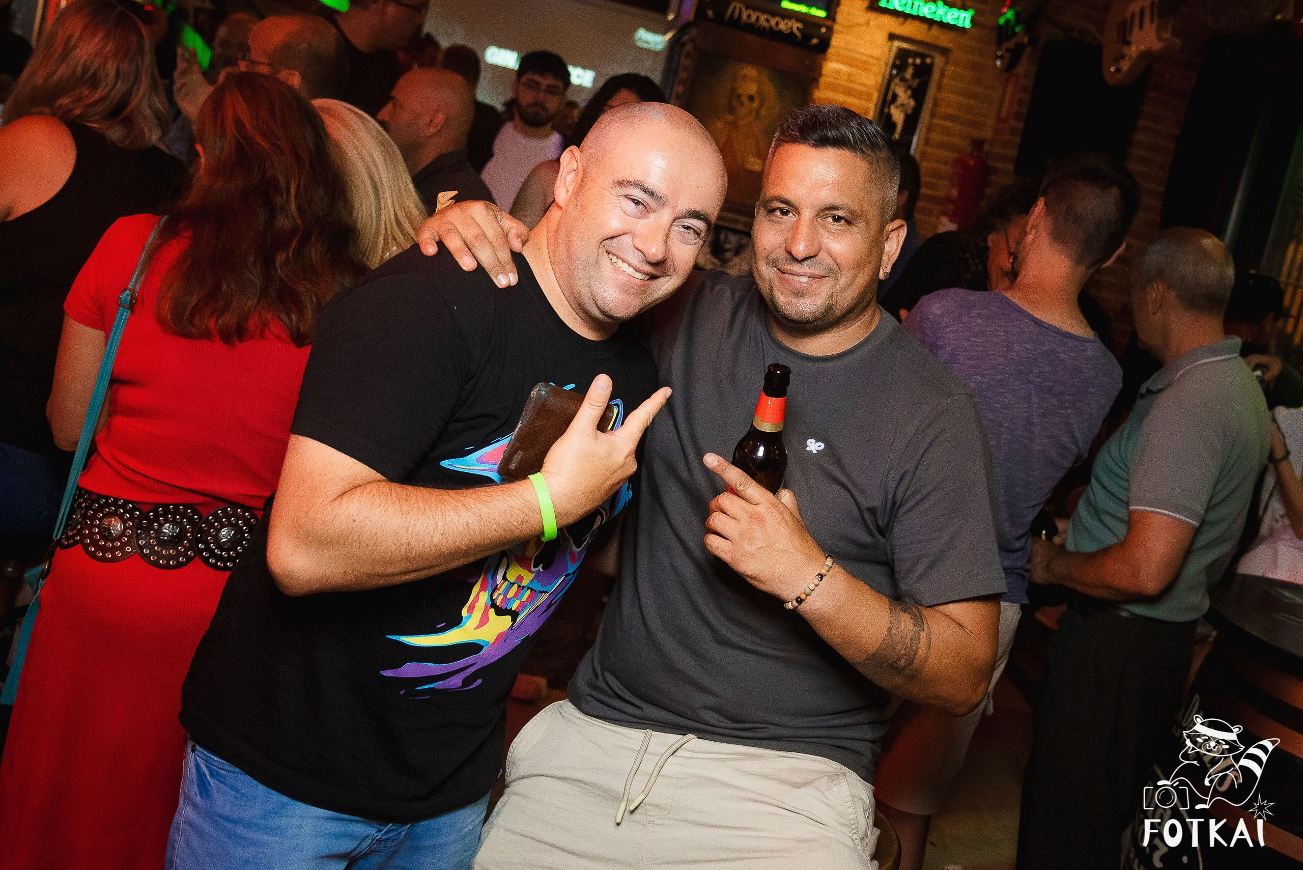 Monroe’s Rock Bar Torrevieja: Reportaje fotográfico 01.08.25 | FOTKAI