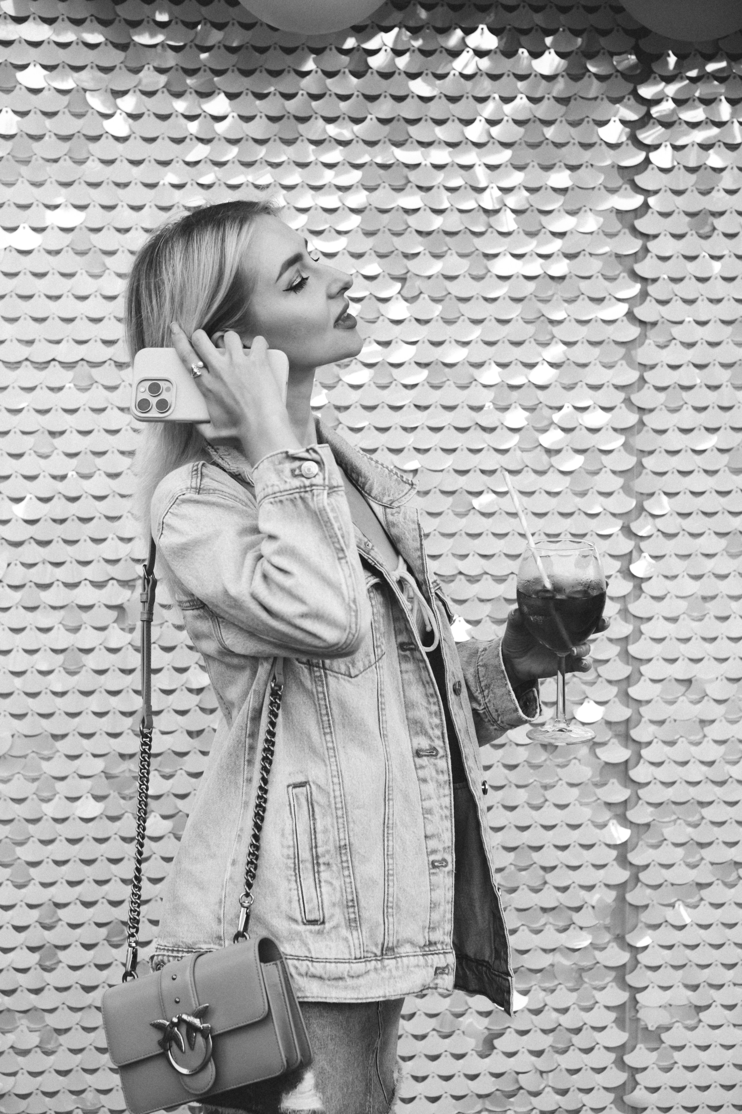 Pool party in  High Villa.  Cascais Sintra Lisbon. Валерія Сичова. Сімейний та репортажний фотограф в Португаліі