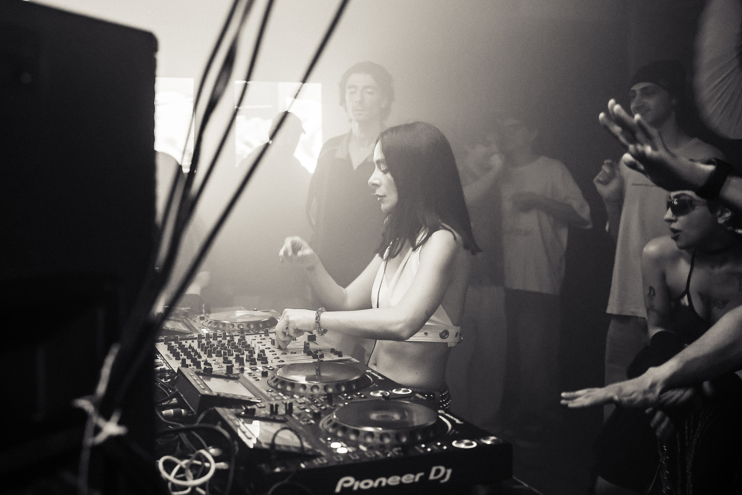 Event reportage (WHATISGOINGON x HOW). Asmikiam