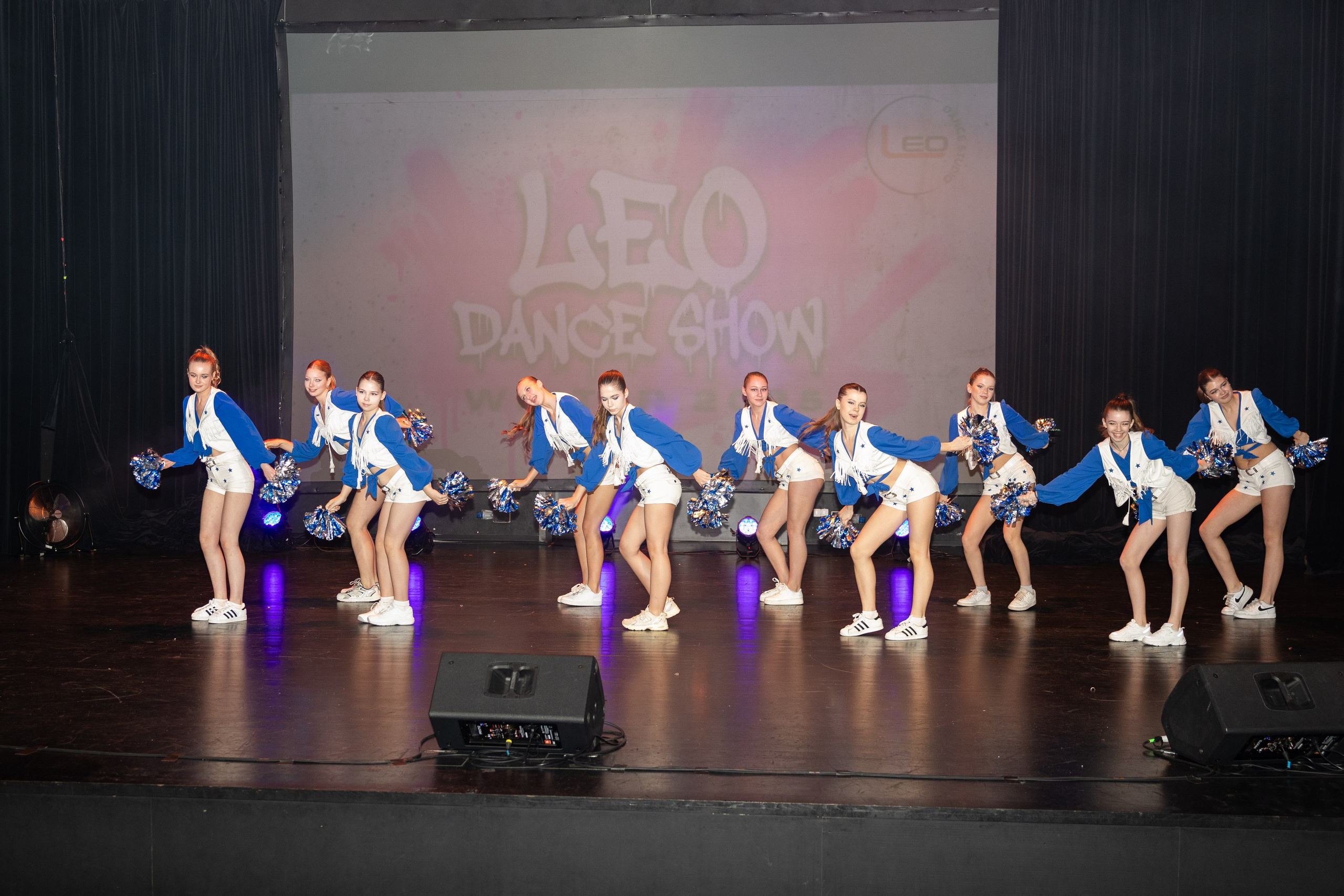 LEO DANCE SHOW WINTER 2025. Семейный и детский фотограф в Варшаве Мила Бобровская