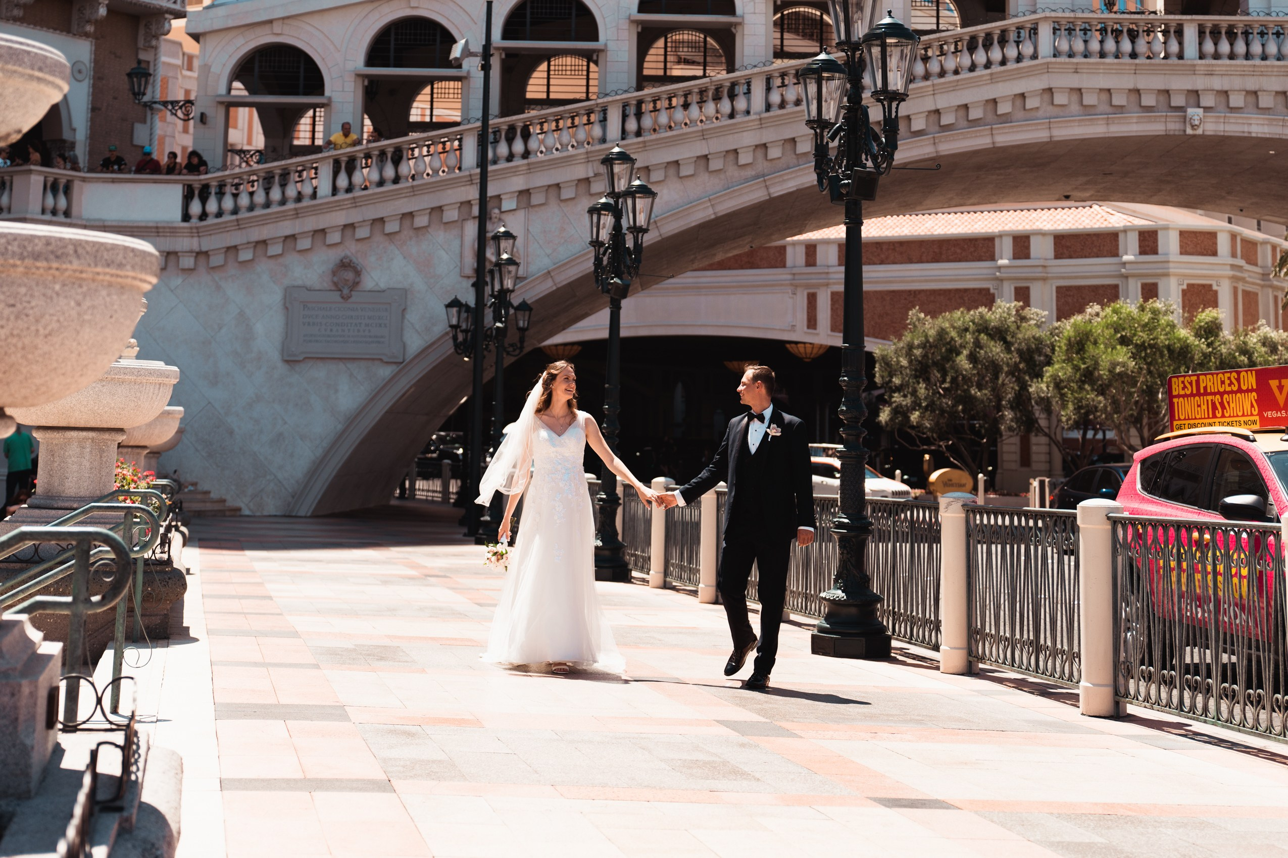 Anastasia&Luka. Wedding & elopement photographer Viktoriya Kravtsov. Las Vegas