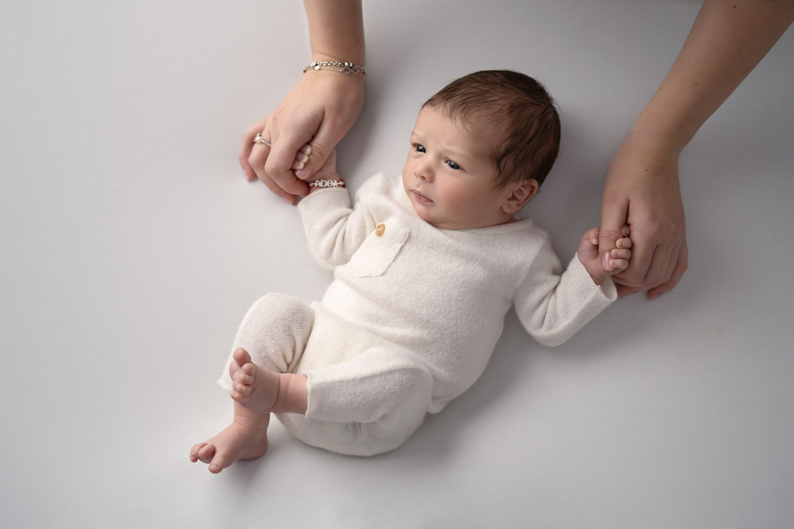 Newborn. Fotograf maternitate, nou-născuți și familie în Cluj-Napoca | Roxana Rusu