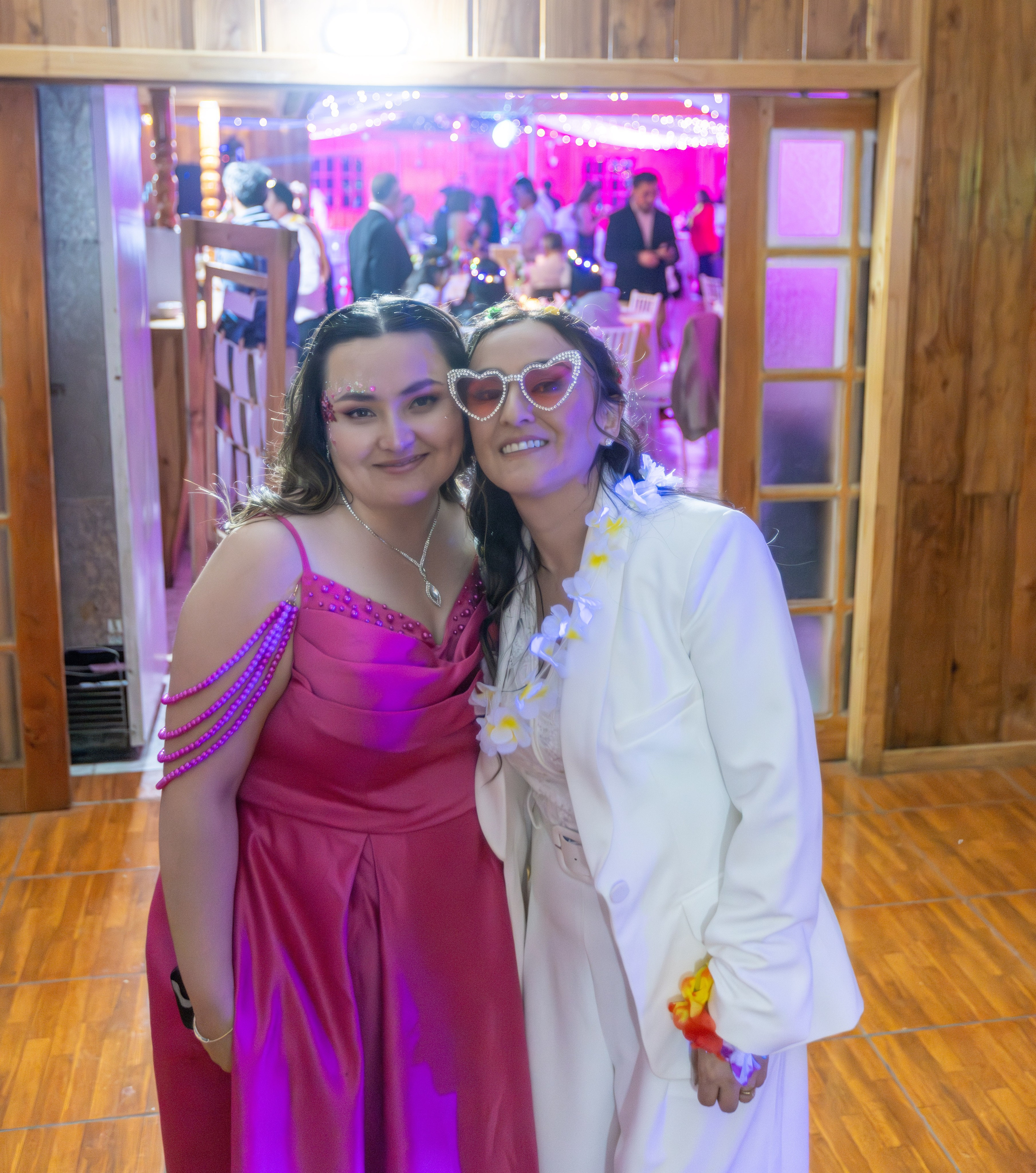 Elizabeth & Luis. Dinka & Emilio - El arte de preservar lo que no se repite