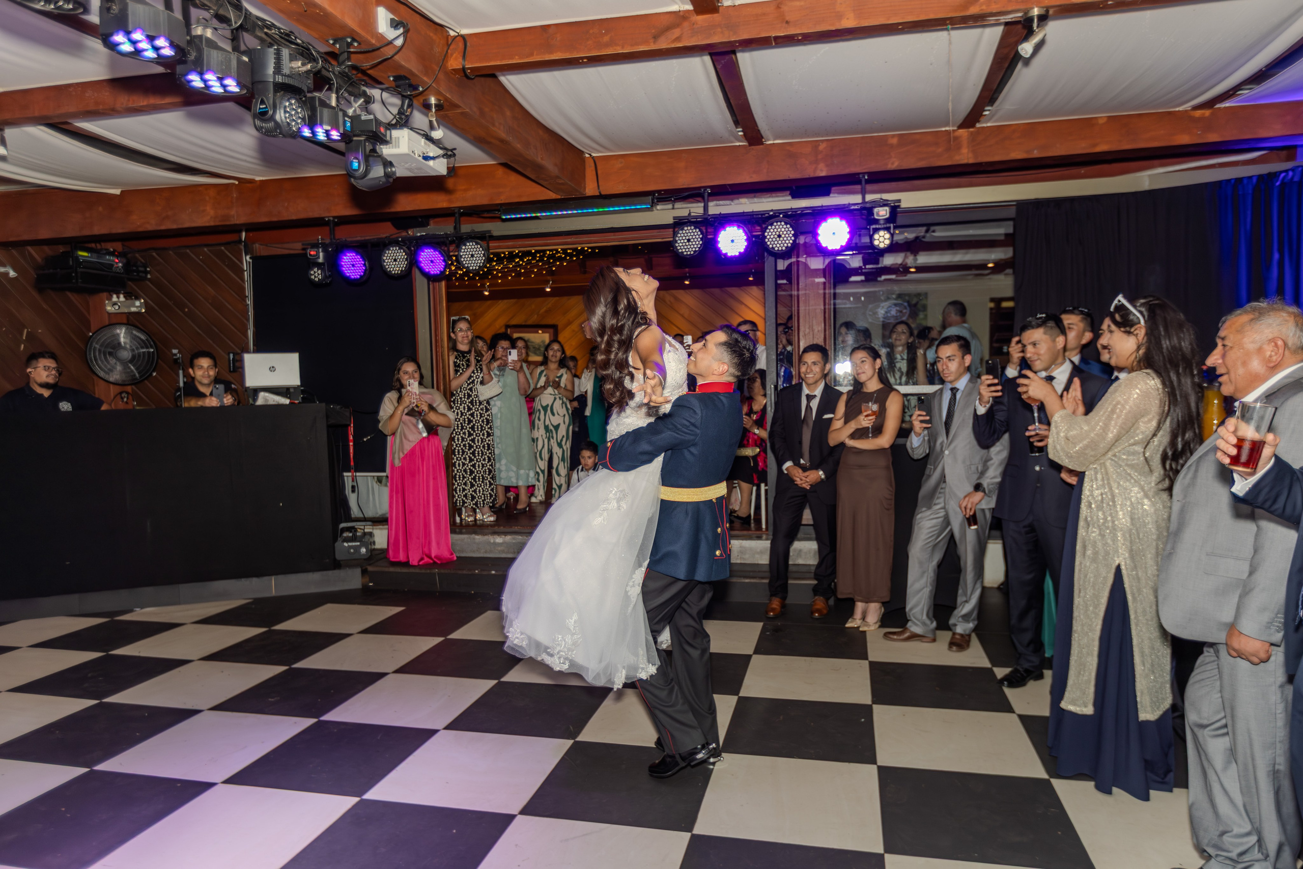 Belén y Nicolas. Dinka & Emilio - El arte de preservar lo que no se repite