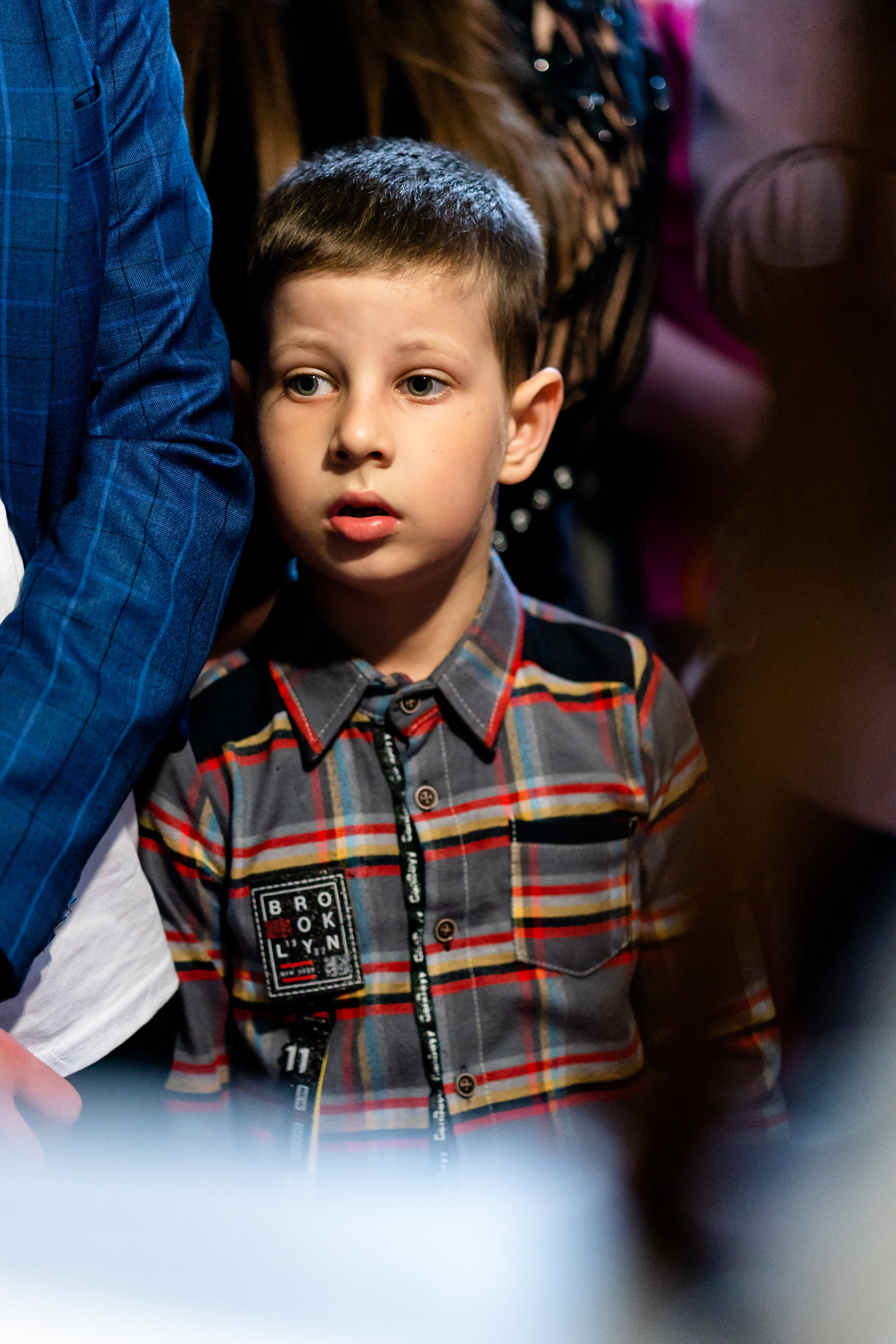 “Bebeluș botezat în biserică, ținut în brațe de nași”	•	“Detaliu cu lumânarea de botez decorată cu flori albe”	•	“Părinți emoționați alături de copilul lor la ceremonia de botez”	•	“Masa festivă de botez cu decor tematic și tort personalizat”	•	“Momentul în care preotul toarnă apă sfințită pe fruntea bebelușului”	“Bebeluș în rochie albă de botez, zâmbind în brațele mamei”	•	“Detaliu cu cruciulița de botez așezată pe o pernă de satin”	•	“Părinți și nași aprinzând lumânările în timpul ceremoniei de botez”	•	“Tort de botez decorat cu figurine tematice și numele copilului”	•	“Copil botezat dormind liniștit în pătuțul decorat festiv”	•	“Momentul în care preotul binecuvântează copilul în fața altarului”	•	“Invitați adunându-se în jurul mesei festive la petrecerea de botez”	•	“Bebeluș ținând în mână o jucărie personalizată primită la botez”	•	“Familie fericită pozând împreună după ceremonia de botez”	•	“Decor tematic cu baloane și flori la locația petrecerii de botez” fotograf Botoșani fotograf evenimente fotograf botez Alin Chirila fotograf alinofotostudio,- Preotul ținându-l pe micuțul Mathias Gabriel la botez, în biserica Înălțarea Domnului, Copălău  - Detalii de la botezul lui Mathias – lumânare, trusou și icoană  - Familia lui Mathias Gabriel alături de micuț, în ziua botezului  - Portret emoționant cu mama și bebelușul în brațe, în biserică,fotograf profesionist evenimente Botoșani, Iași, Suceava, Fălticeni, Bacău, Pașcani, Roman - AlinoFotoStudio by Alin Chirilă - servicii foto nuntă, botez, cununie, ședințe foto creative, albume personalizate, fotografii emoționante și calitative pentru cele mai importante momente din viață,fotograf nuntă Botoșani Alin Chirilă,  ședință foto botez Iași - AlinoFotoStudio,  servicii fotograf profesionist evenimente Suceava,  fotograf cununie civilă Fălticeni - Alin Chirilă,  album foto nuntă personalizat Bacău.“Bebeluș botezat în biserică, ținut în brațe de nași”	•	“Detaliu cu lumânarea de botez decorată cu flori albe”	•	“Părinți emoționați alături de copilul lor la ceremonia de botez”	•	“Masa festivă de botez cu decor tematic și tort personalizat”	•	“Momentul în care preotul toarnă apă sfințită pe fruntea bebelușului”	“Bebeluș în rochie albă de botez, zâmbind în brațele mamei”	•	“Detaliu cu cruciulița de botez așezată pe o pernă de satin”	•	“Părinți și nași aprinzând lumânările în timpul ceremoniei de botez”	•	“Tort de botez decorat cu figurine tematice și numele copilului”	•	“Copil botezat dormind liniștit în pătuțul decorat festiv”	•	“Momentul în care preotul binecuvântează copilul în fața altarului”	•	“Invitați adunându-se în jurul mesei festive la petrecerea de botez”	•	“Bebeluș ținând în mână o jucărie personalizată primită la botez”	•	“Familie fericită pozând împreună după ceremonia de botez”	•	“Decor tematic cu baloane și flori la locația petrecerii de botez” fotograf Botoșani fotograf evenimente fotograf botez Alin Chirila fotograf alinofotostudio.fotograf botez Amelis Maria, fotografie botez Botoșani, fotograf Alin Chirilă, amintiri botez, fotografii botez, botez Amelis Maria, fotograf copii, fotografie botez în Botoșani,