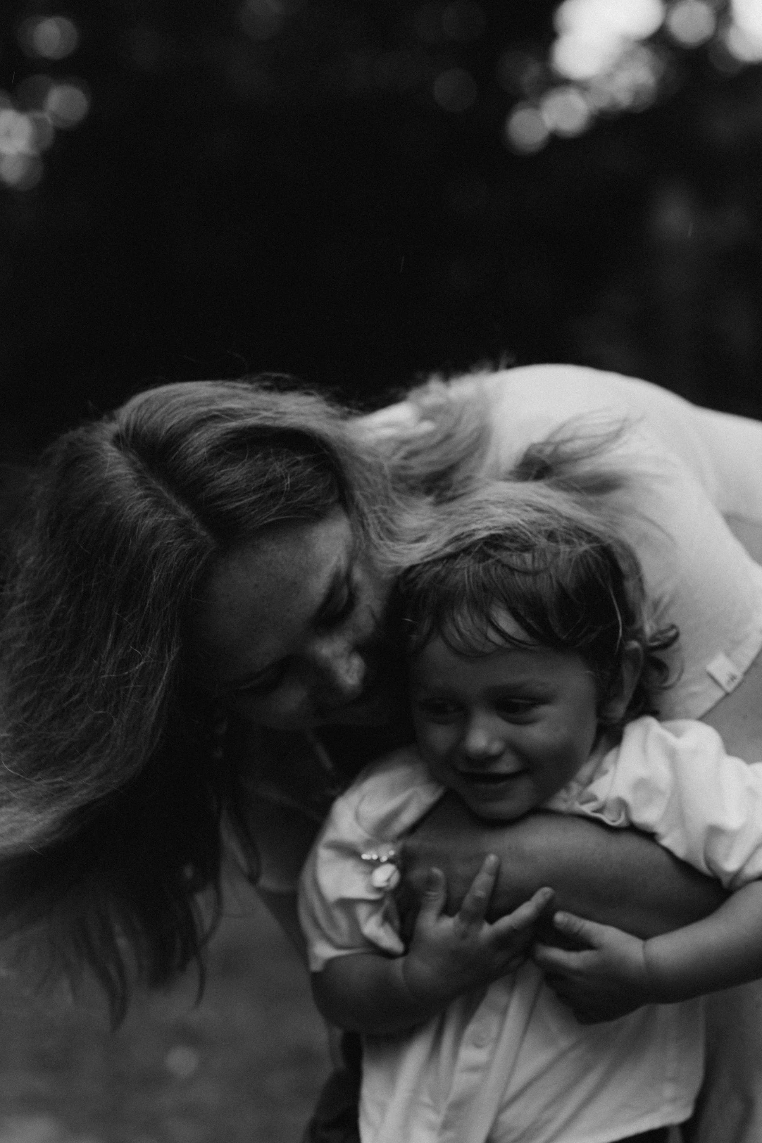 Kaivopuisto. Wedding and potrait photographer in Helsinki Vickan O