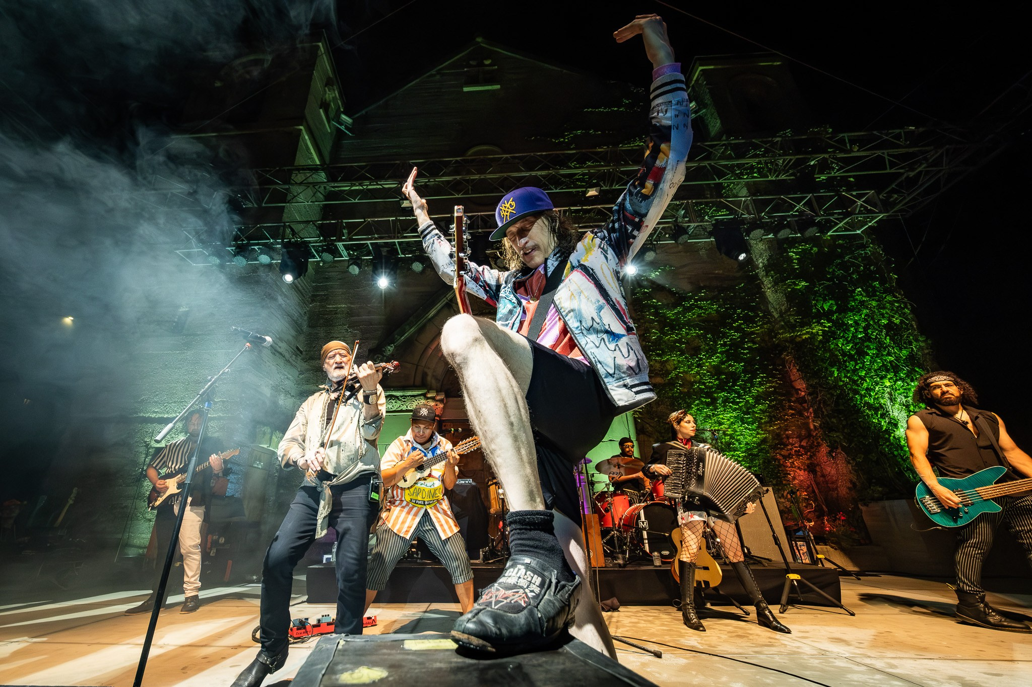 GOGOL BORDELLO / SARATOGA / CA. Reportage concert portrait photography in the San Francisco Bay Area