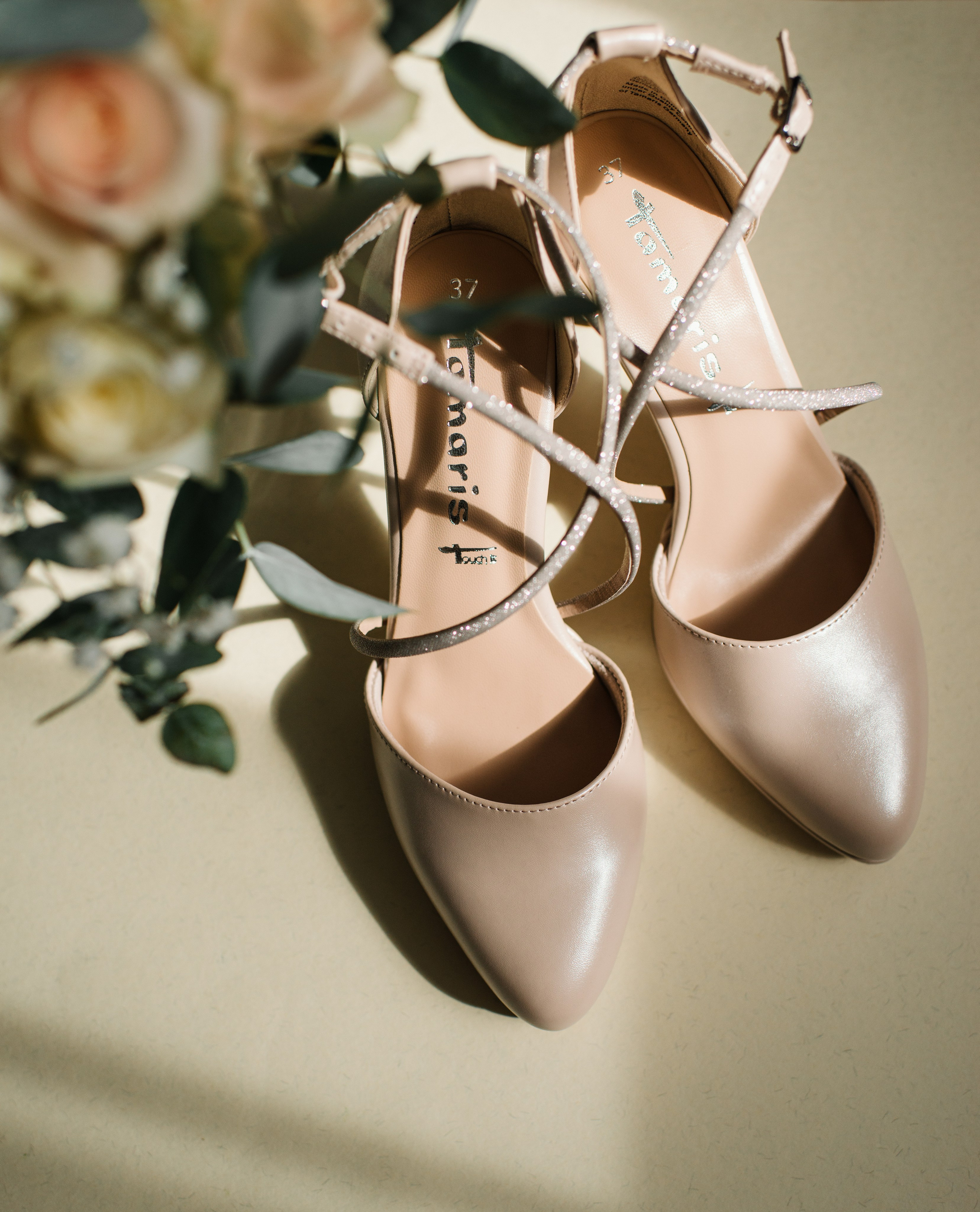 Iris and Helgi. Michalina Dzianach Wedding Photographer Iceland