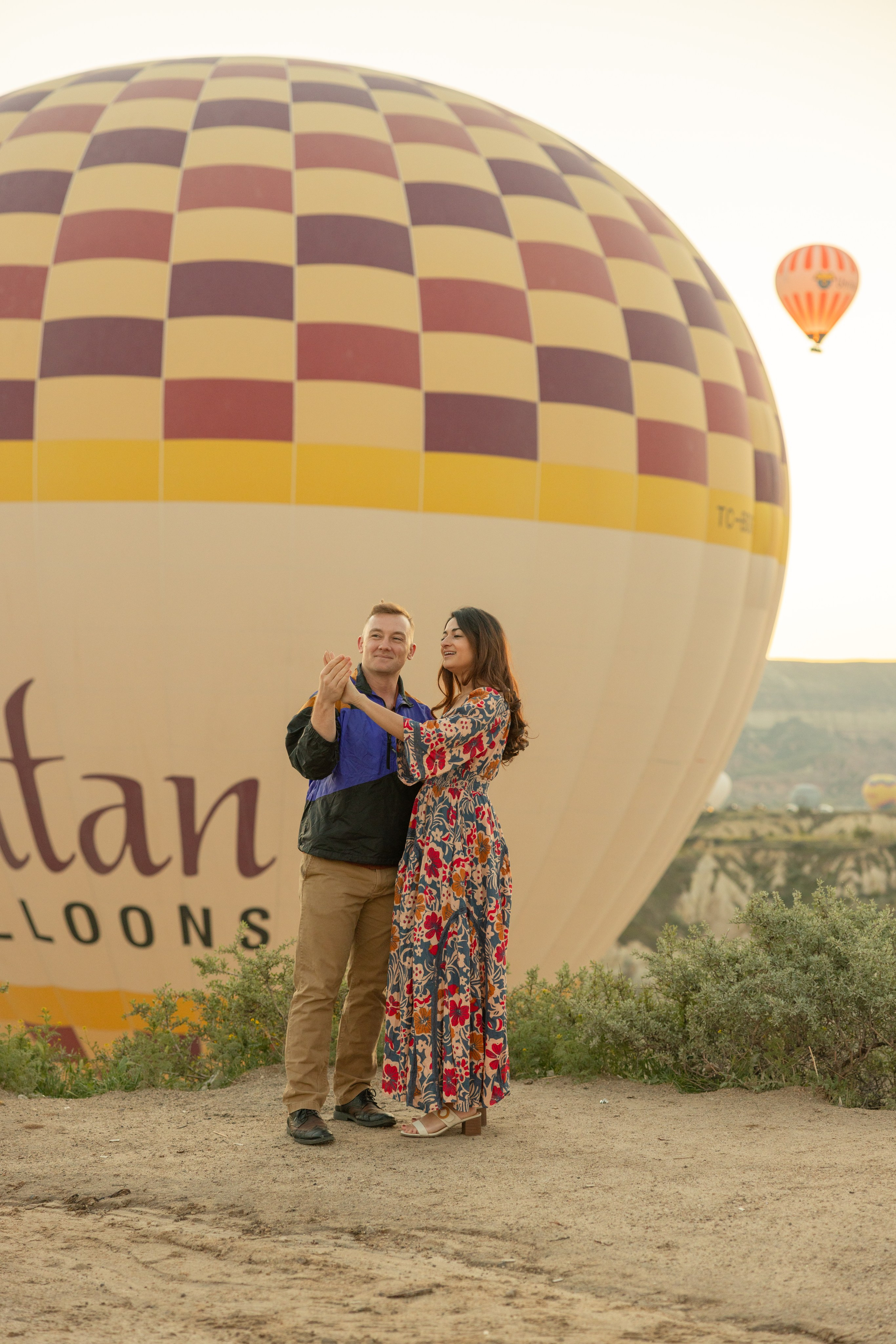Taylor & Reena. Cappadocia Photographer — Weddings, Elopements & Couple Photoshoots | Julia Ganch