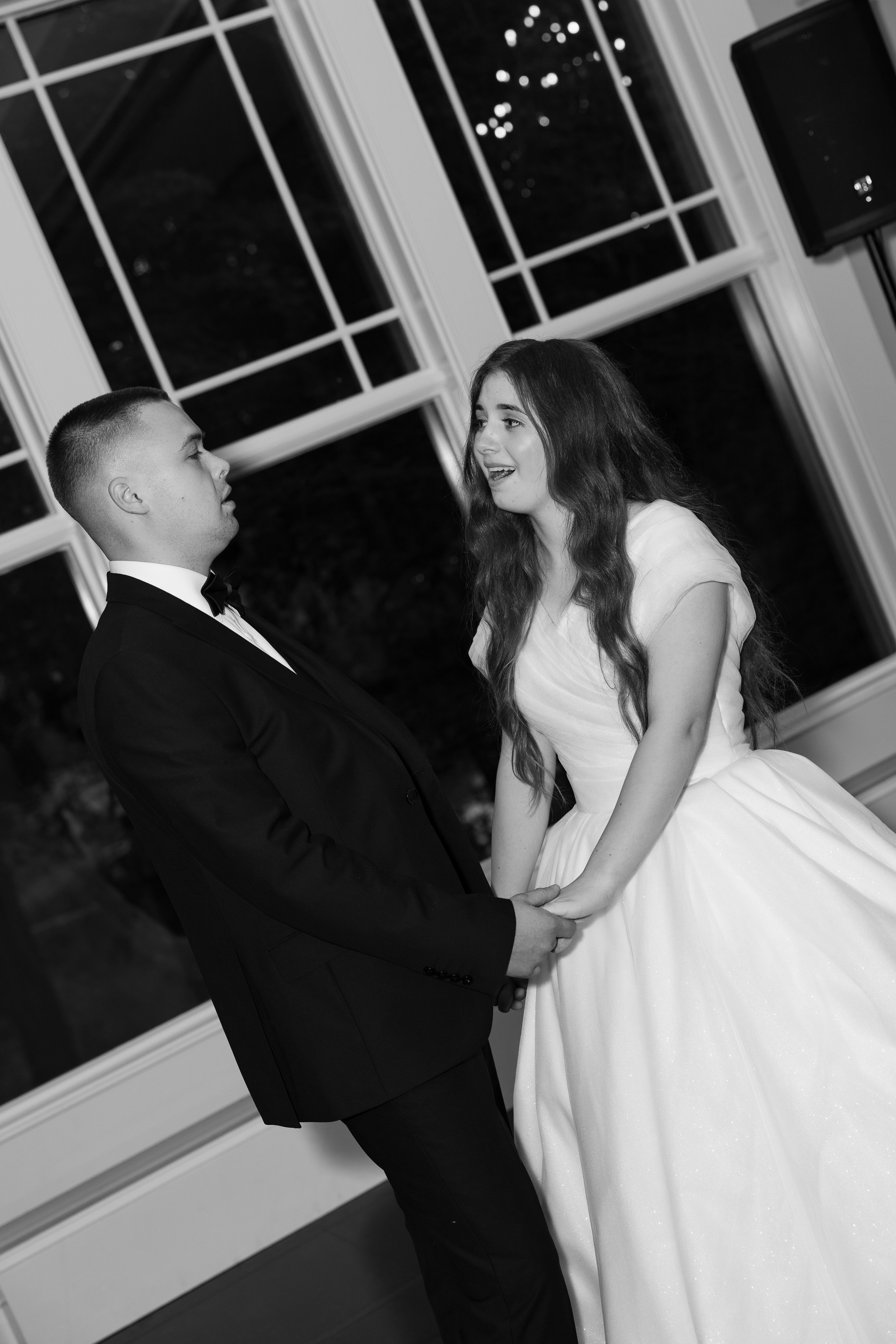 Vitalii and Diana. Massachusetts. Photographer Anastasia Nagibina