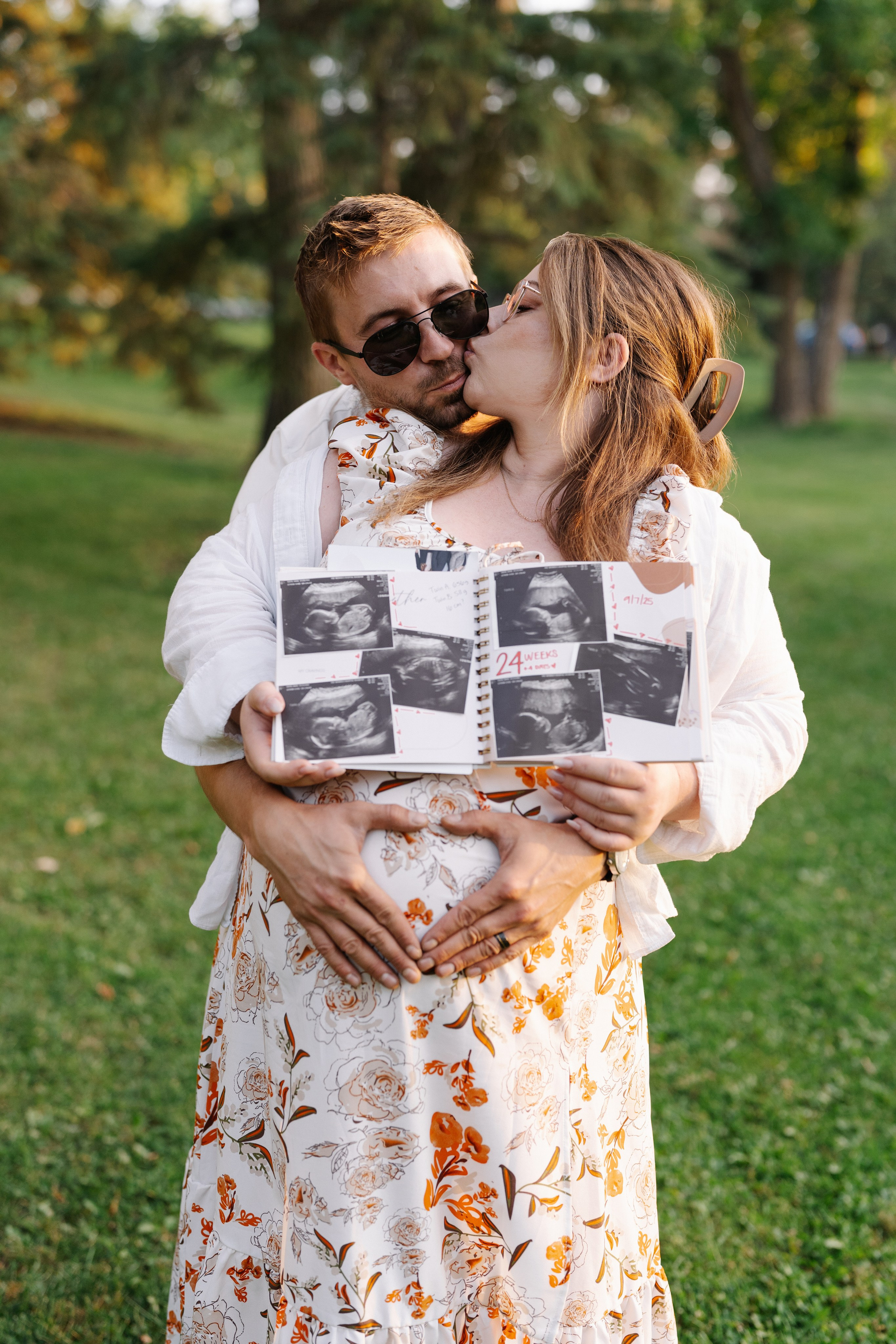 Maya and Arthur. Pragnancy & Love. Photographer Viktoriia Skavronskaya