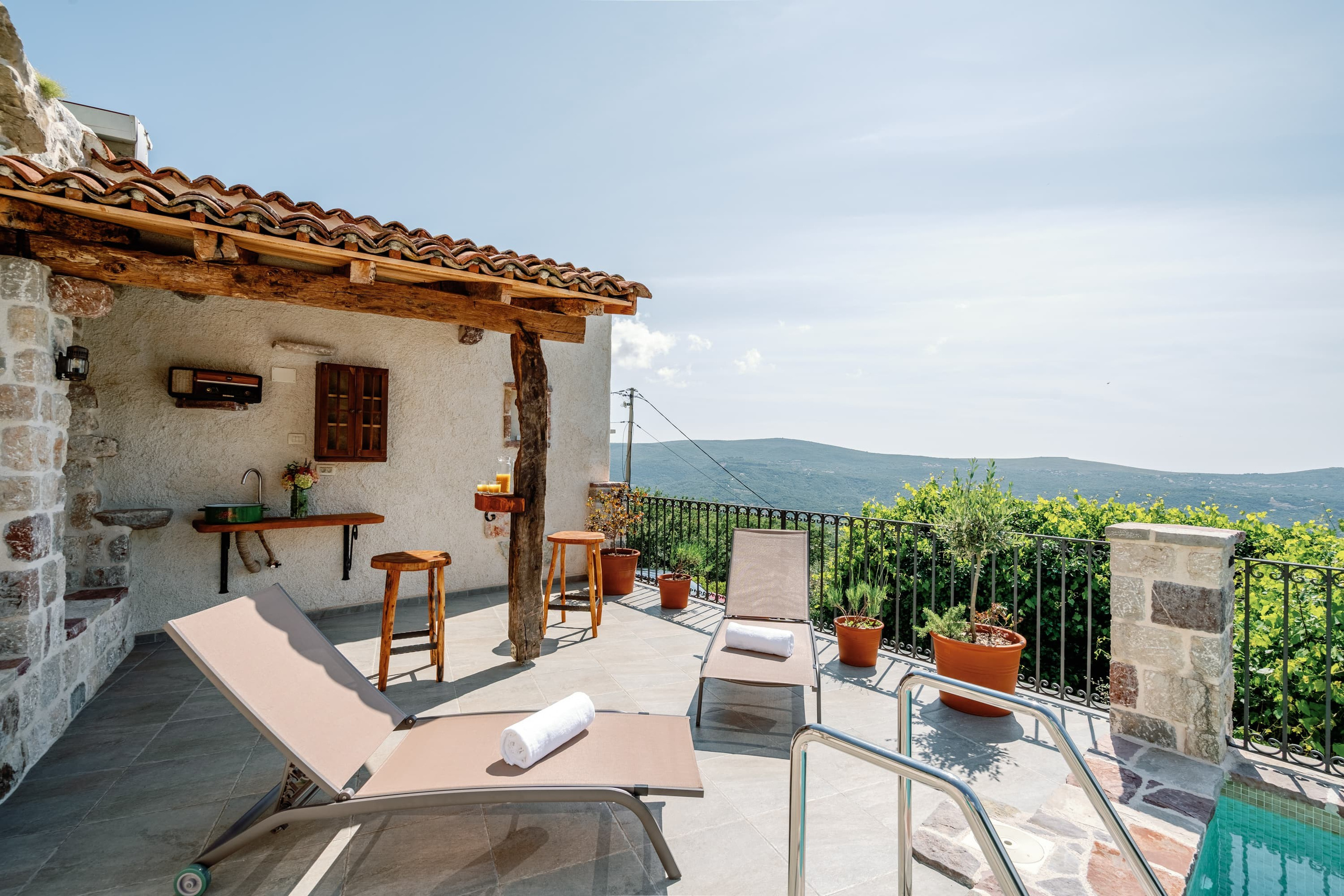 Real Estate Photography. Montenegro. EVAN ARISTOV WEDDING PHOTOGRAPHY — Seattle Wedding Photographer