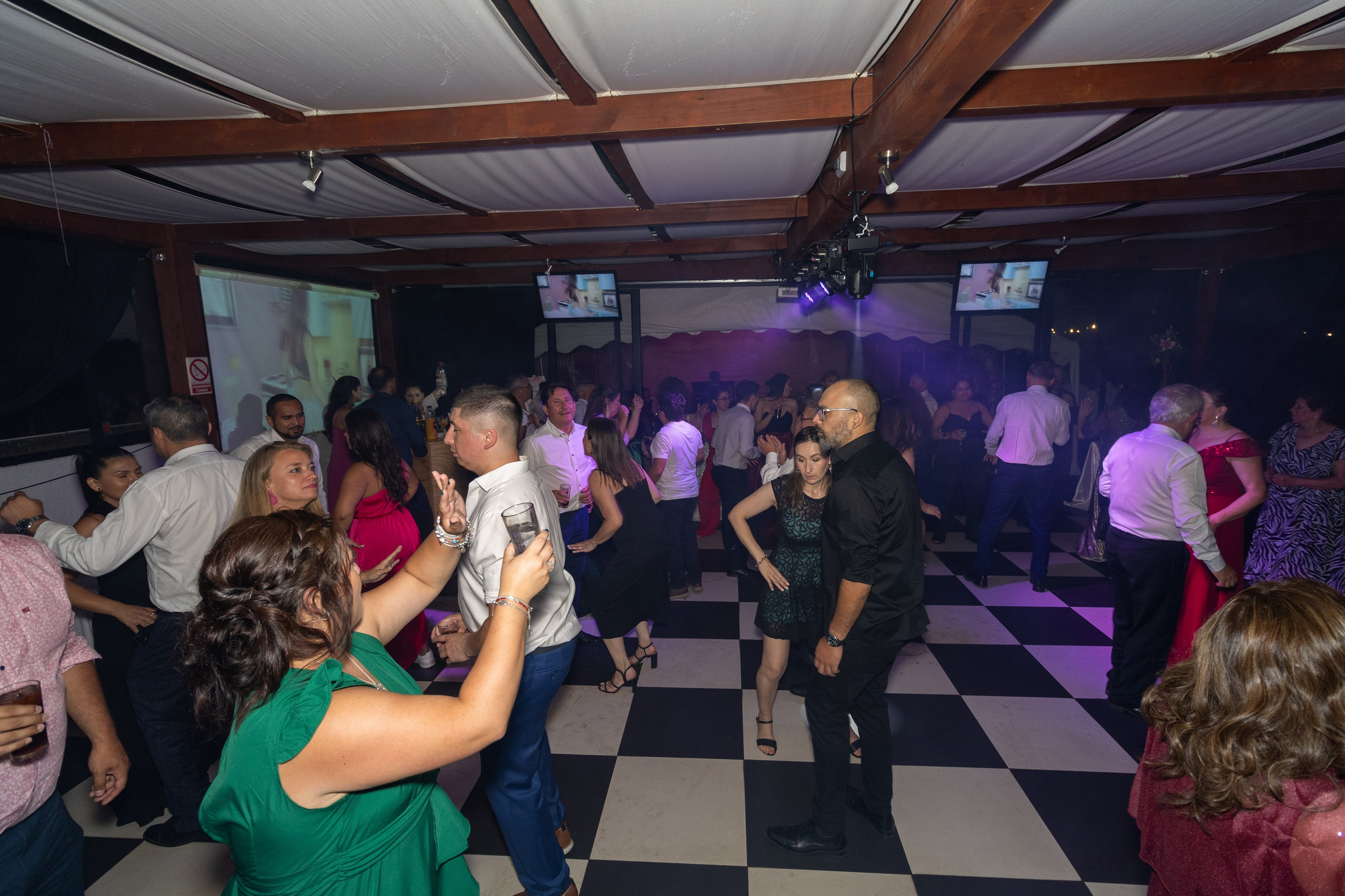 Katherin y Daniel. Dinka & Emilio - El arte de preservar lo que no se repite