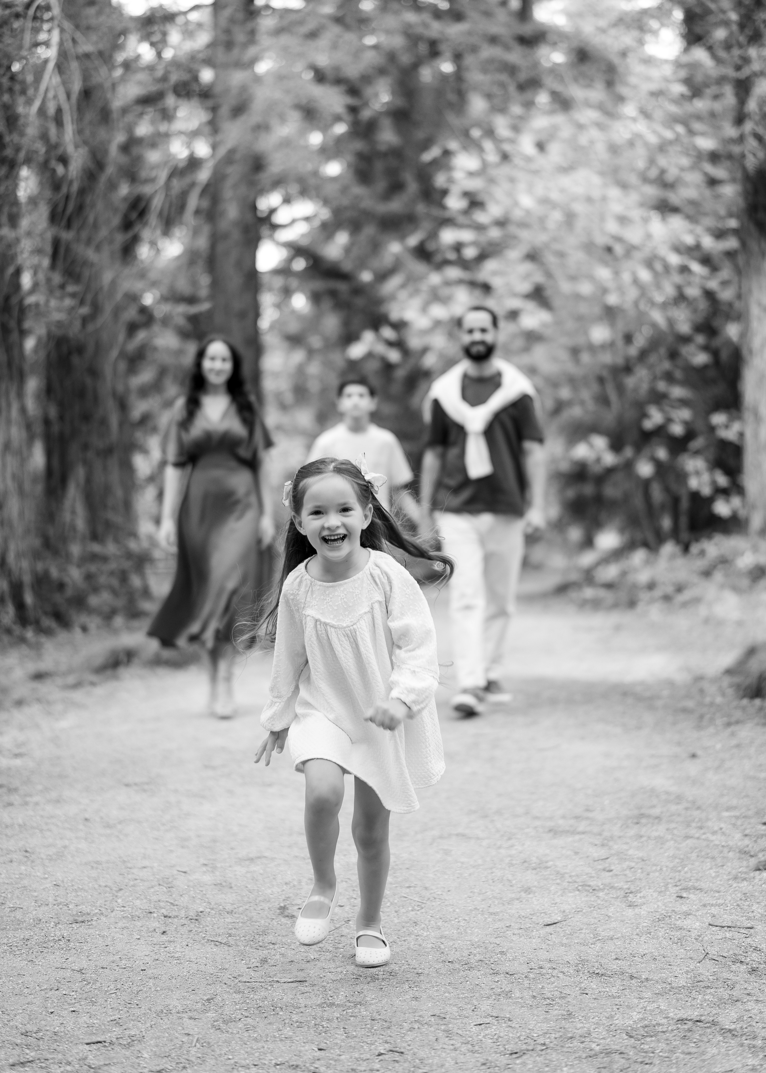 Mikhailov family. Family photographer in Sacramento | Sofia Pavenko