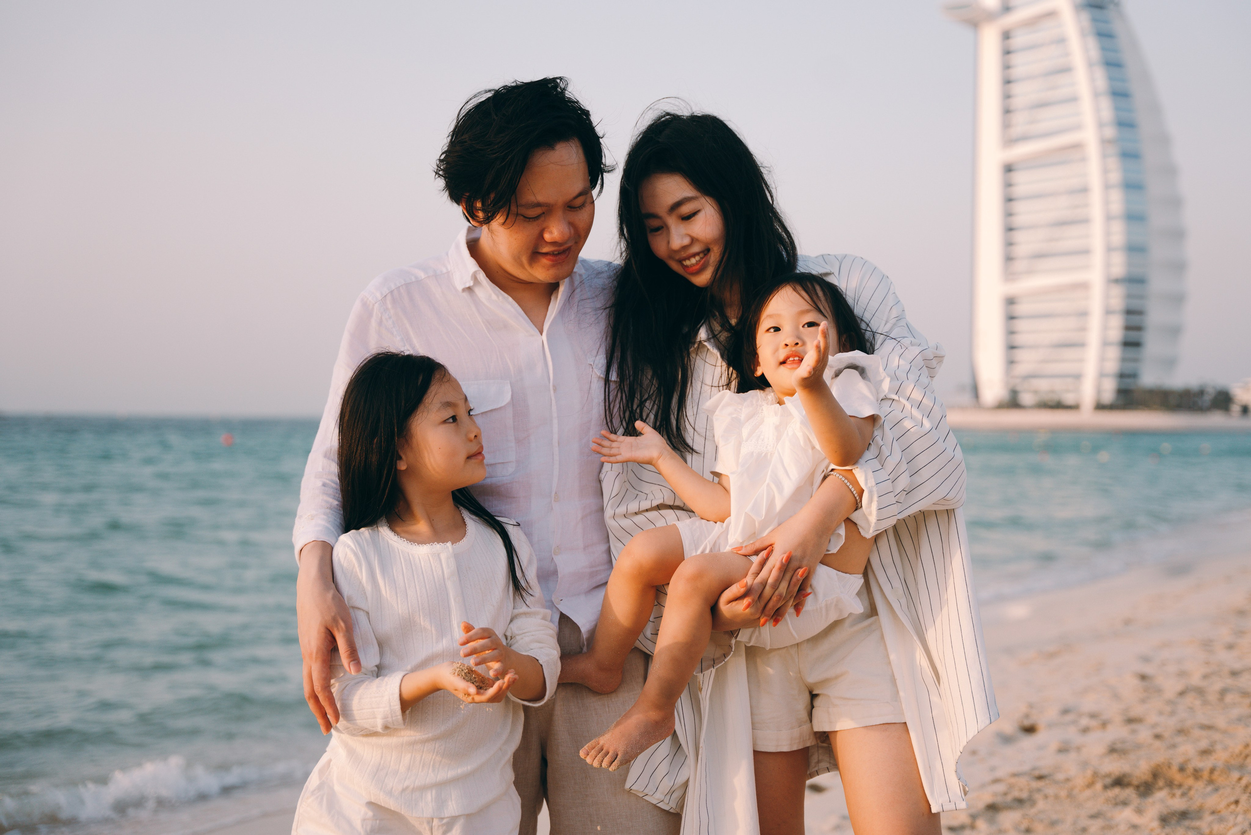 Wavy beach day. Angela Iakovleva — Family Photographer in Dubai