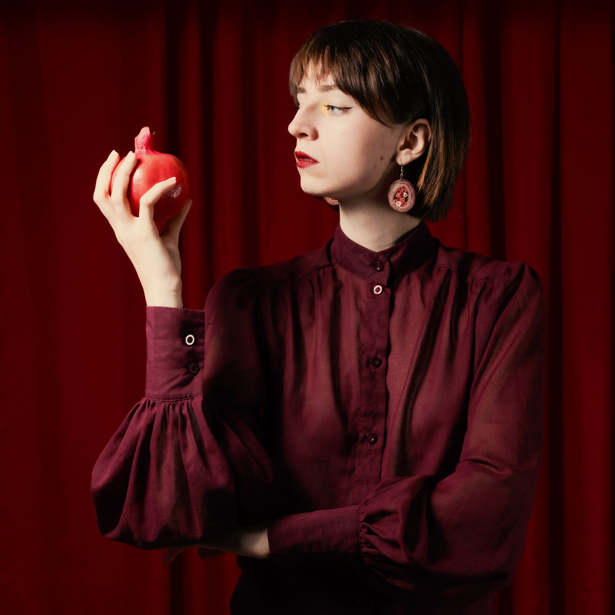 Red. Vladimir Ustinov