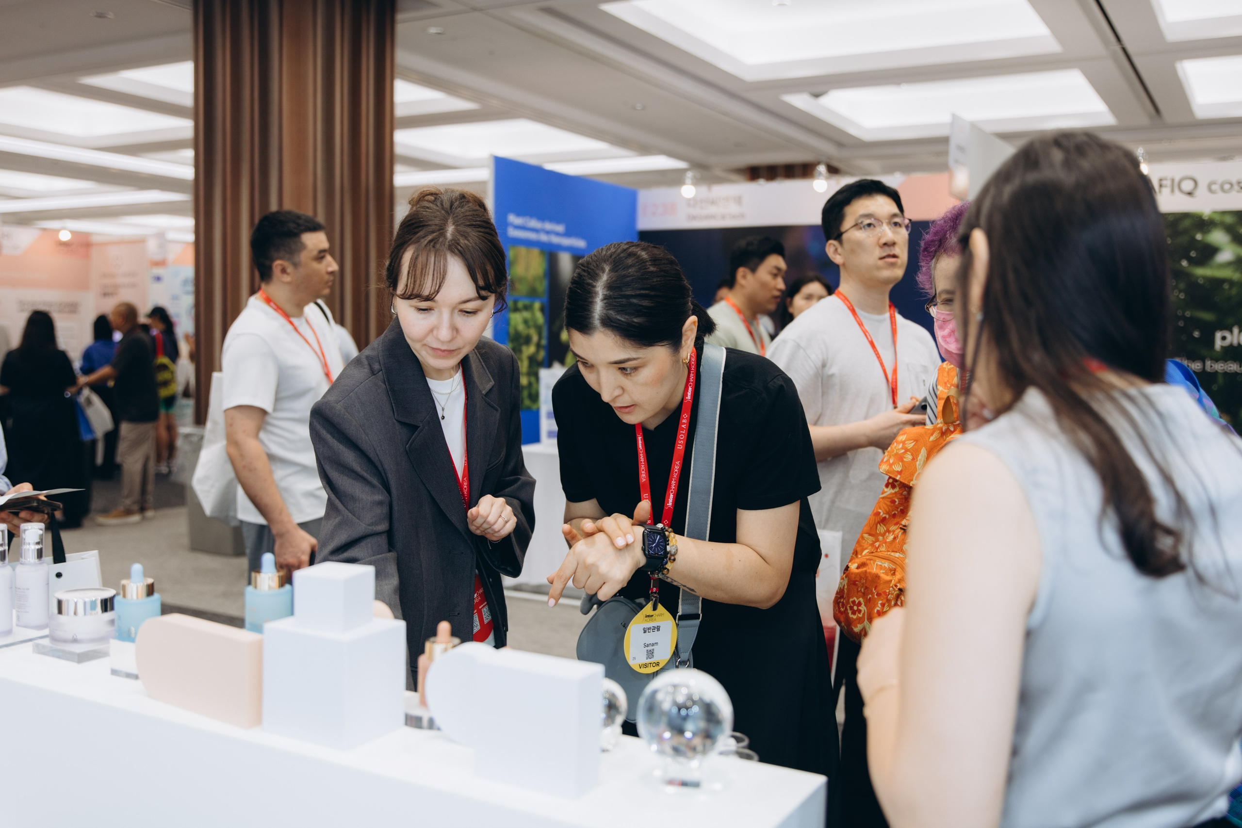 Inter charm Korea 2024 (ELSYM8). Portrait photographer in South Korea Olga Lian