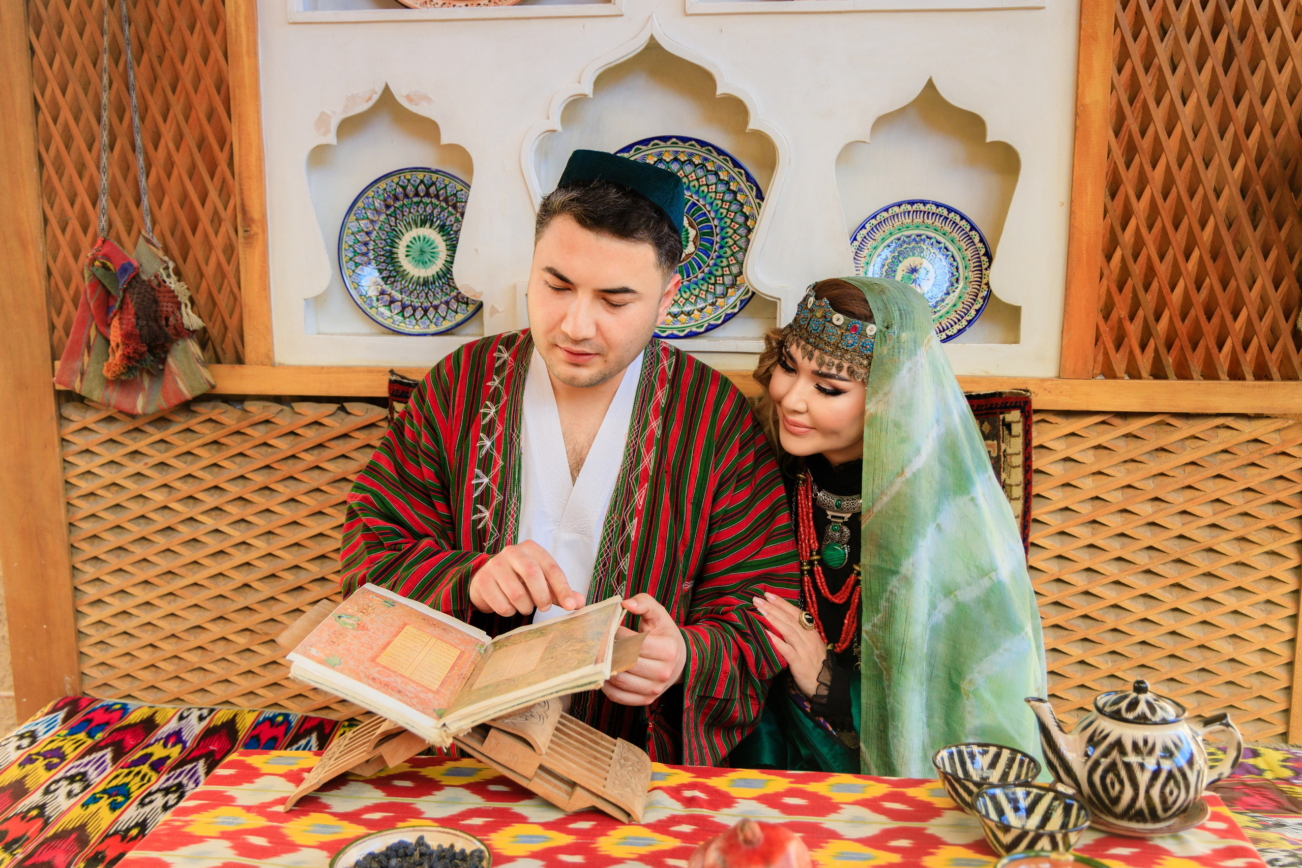 Национальные костюмы Milliy Story. Женский и семейный фотограф в Ташкенте