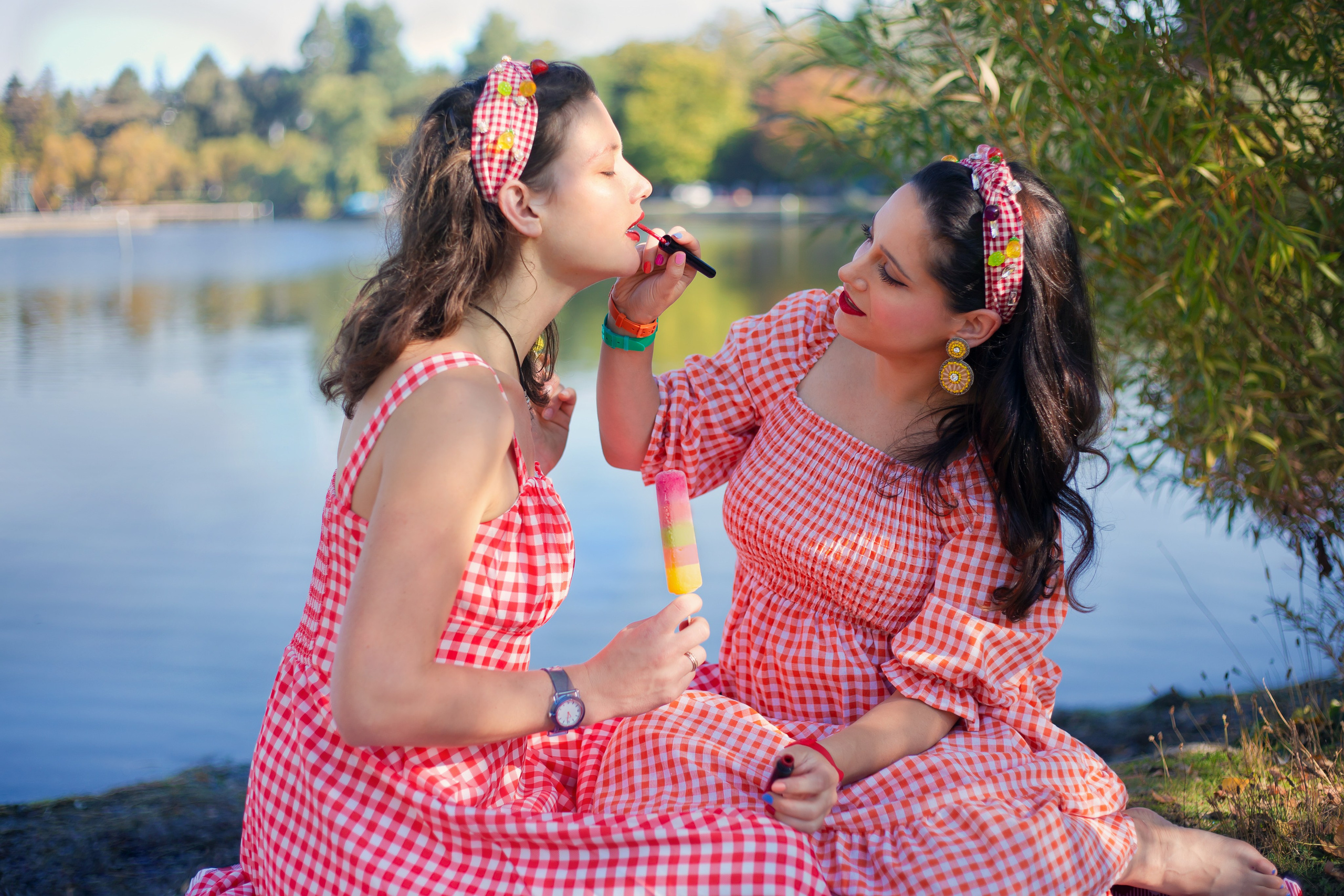 Party Chic Boutique. YuAnna studio. Family & Kids Photographer in Seattle area, located in