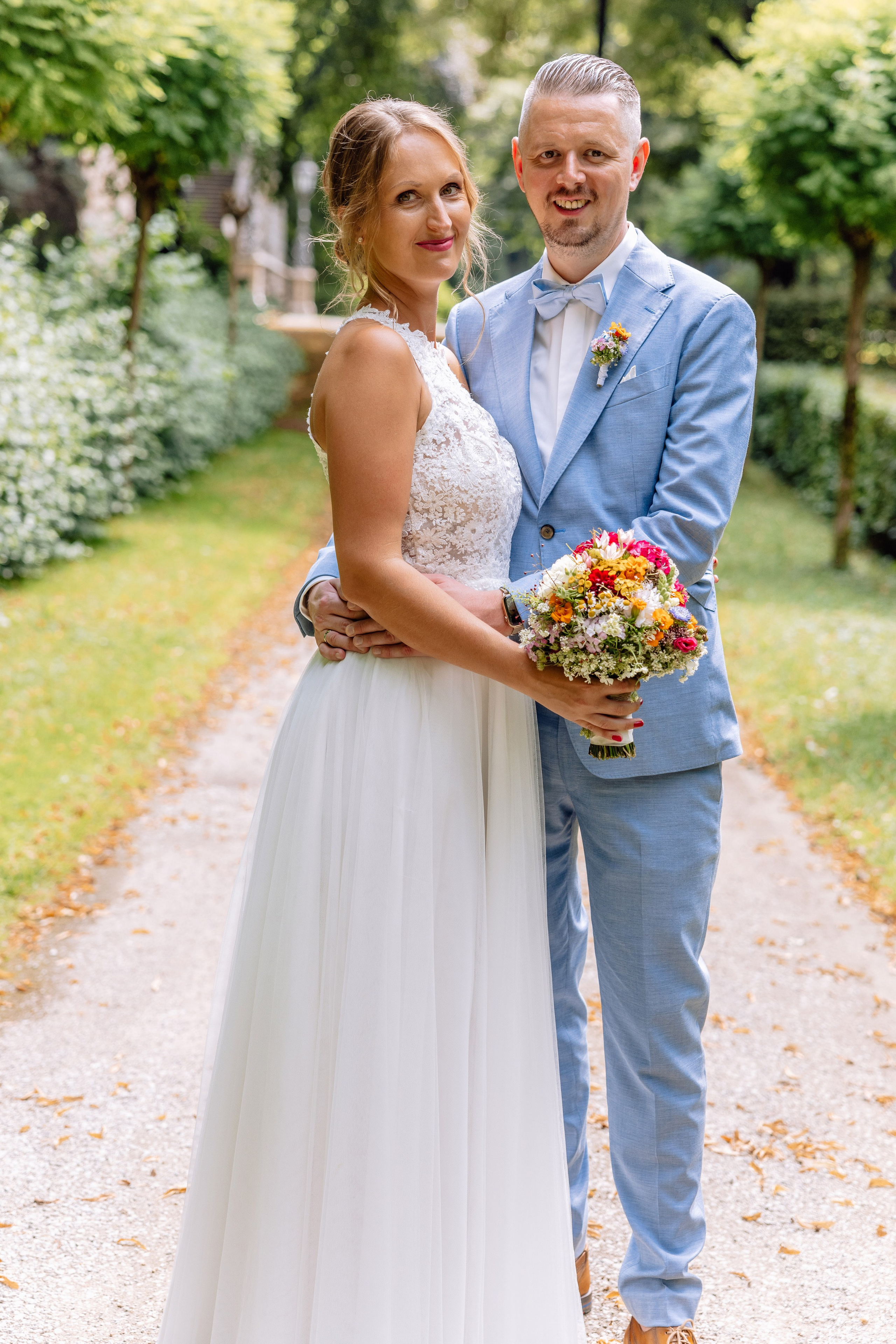 Sandra und Kevin: Standesamt Unterföring und Friedensengel. Hochzeitsfotograf München Taufe Familienfotograf Tanja Mauke