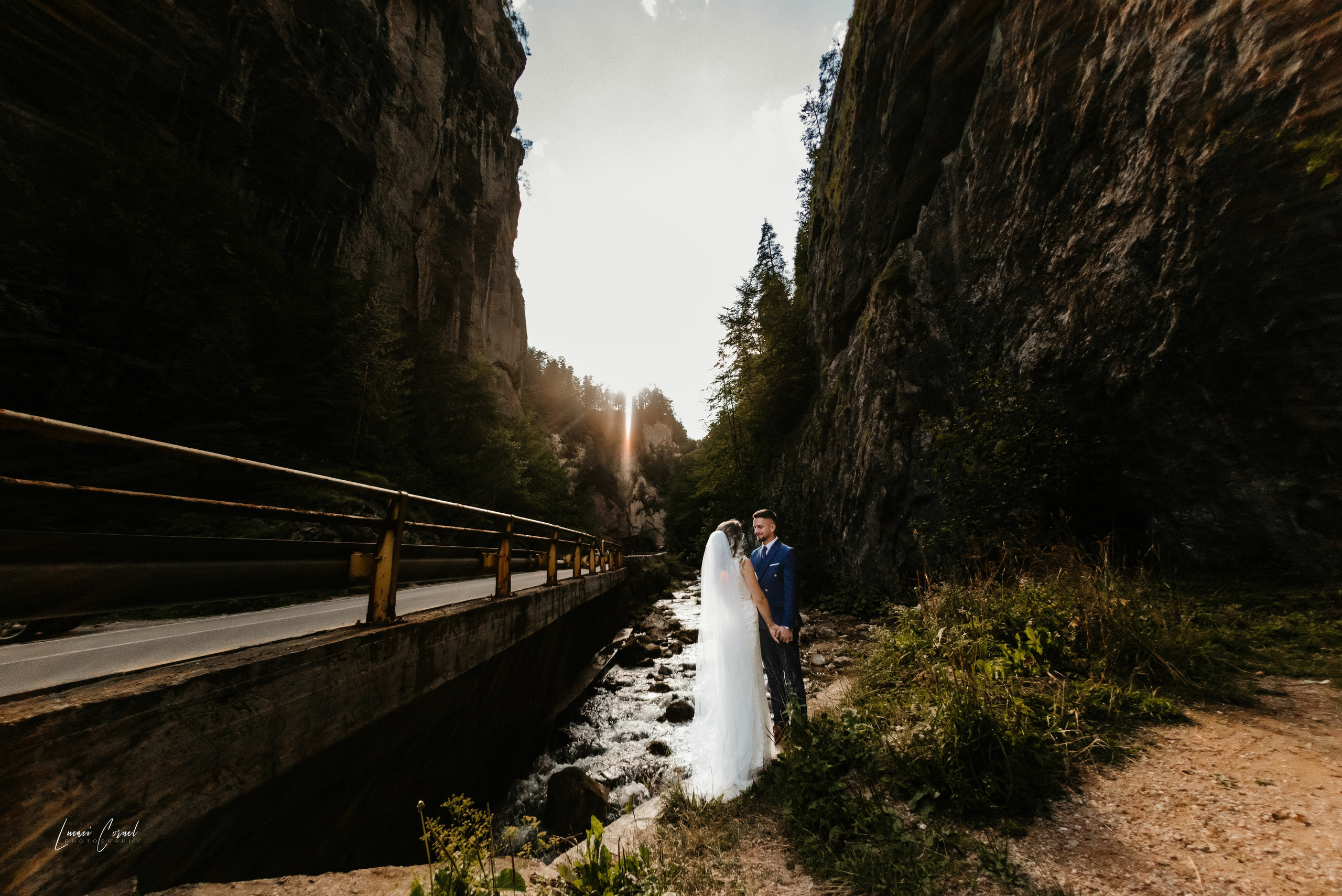 Fotograf de Nuntă Profesional — Fotografie Jurnalistică și Clasică pentru Amintiri de Neuitat. Fotograf de nuntă, corporate, botezuri, majorate și aniversări Roman, Lucaci Cornel