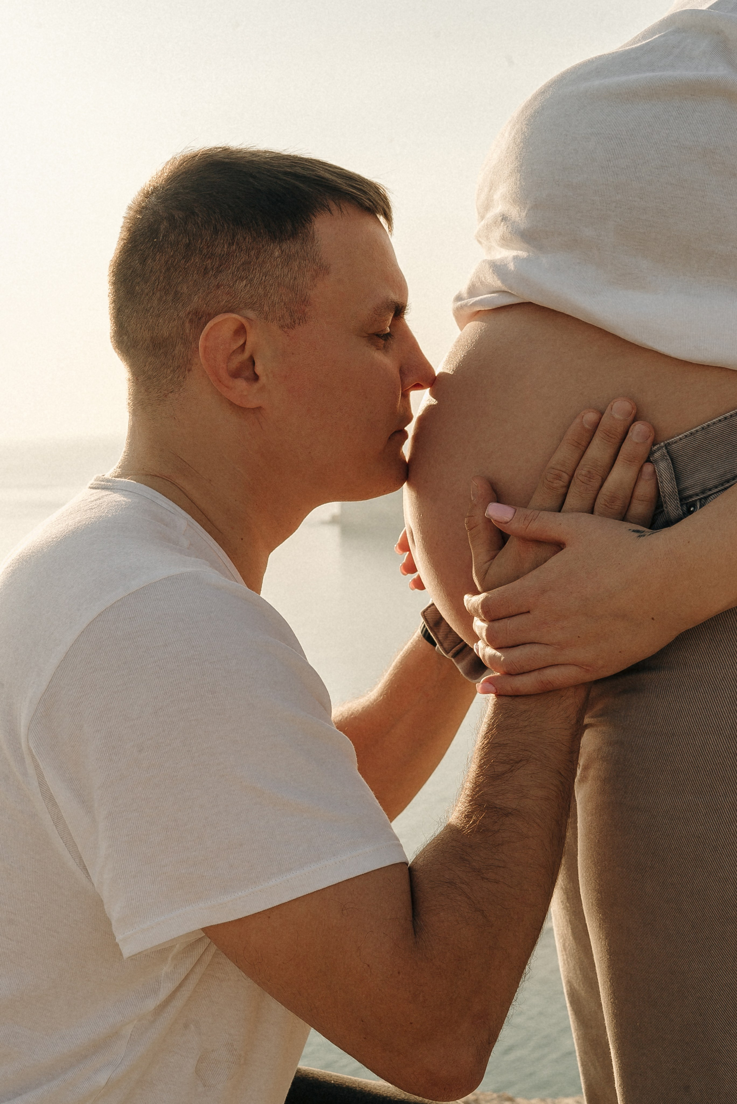 Фотосессия беременности на закате у Камня Афродиты | Maternity photoshoot at Aphrodite’s Rock. Портретный и семейный фотограф в Лимассоле Кипр Анна Руссу