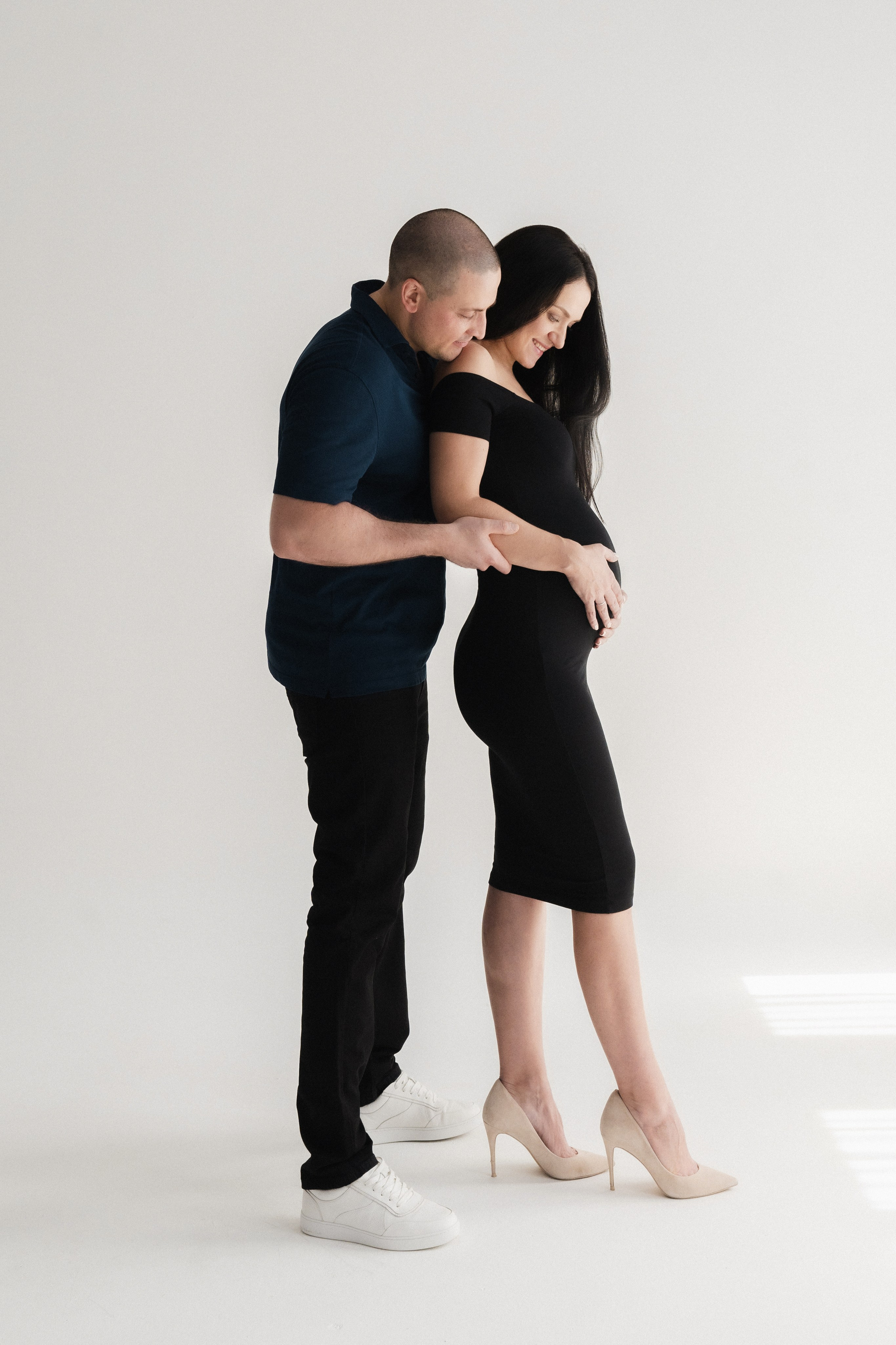 Pregnancy (studio). Dasha in Singapore