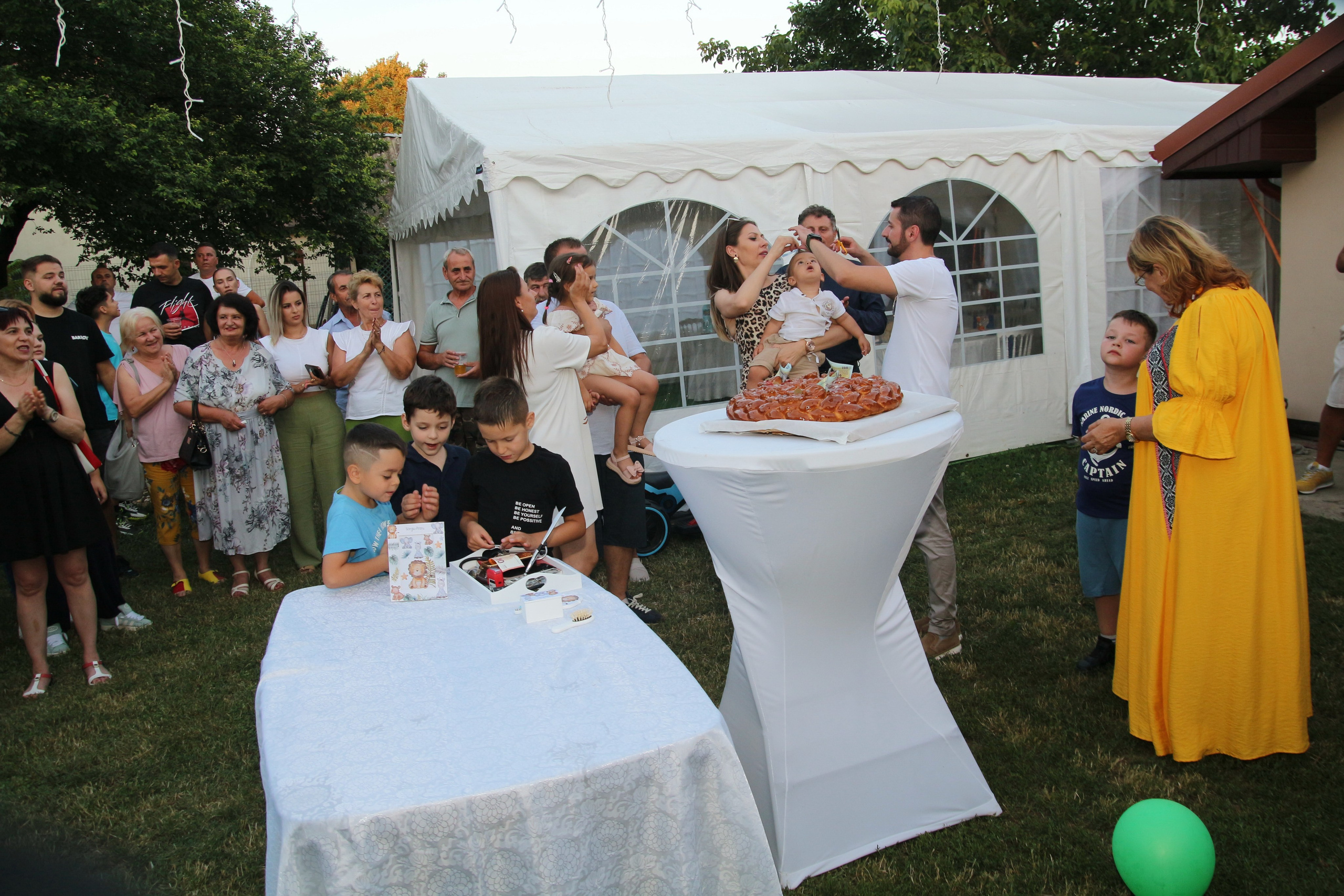 BYZO MEDIA. PETRU BYZO - family and children photographer in ROMANIA