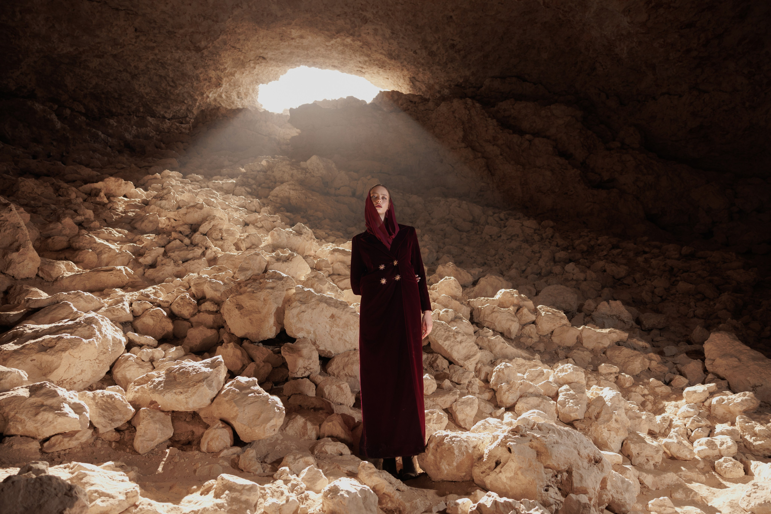 Editorial Abayas Outside. InHype Studio